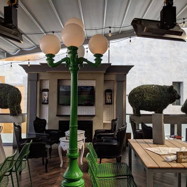Photo credit: opentable