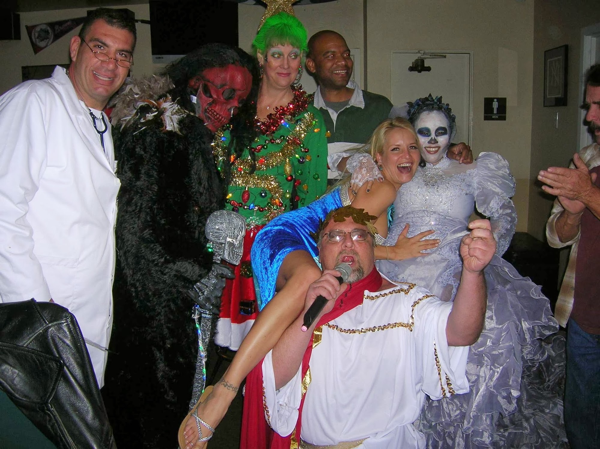 Carriage House Cocktails & Karaoke Menu