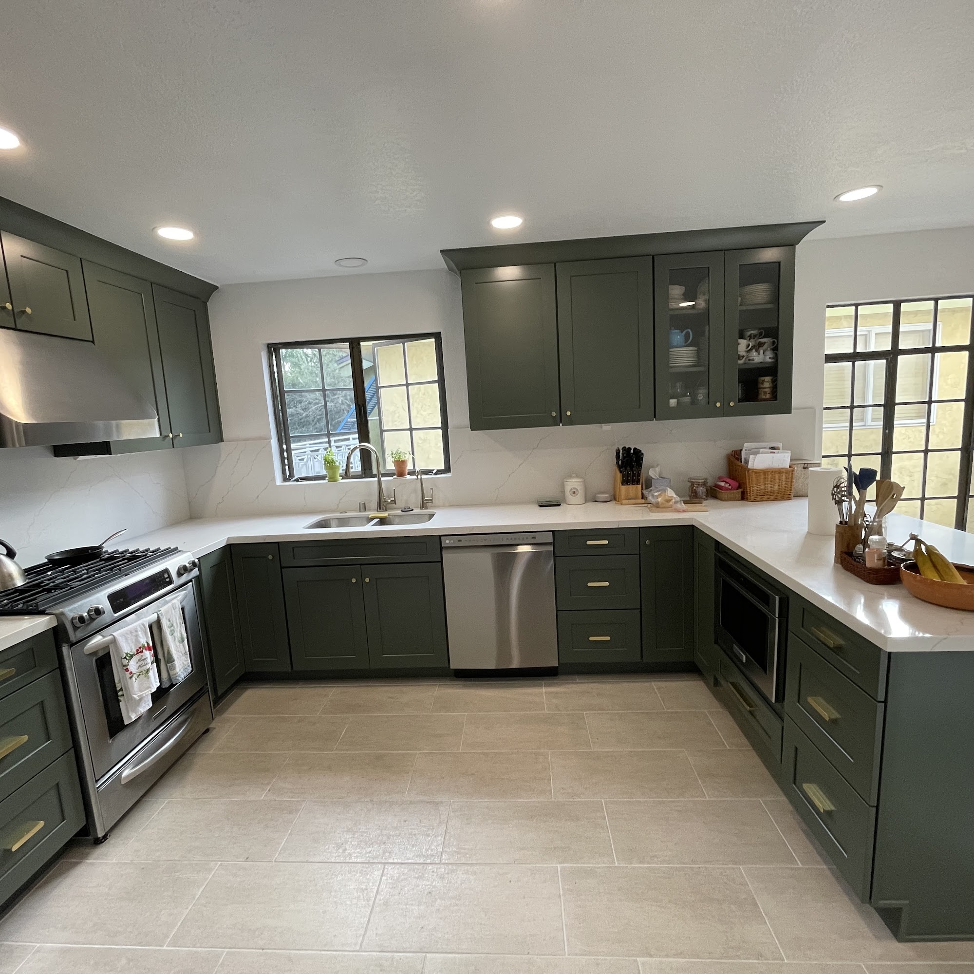 Design Line Interiors - A DAHLIN Company