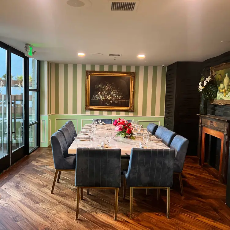 Photo credit: opentable