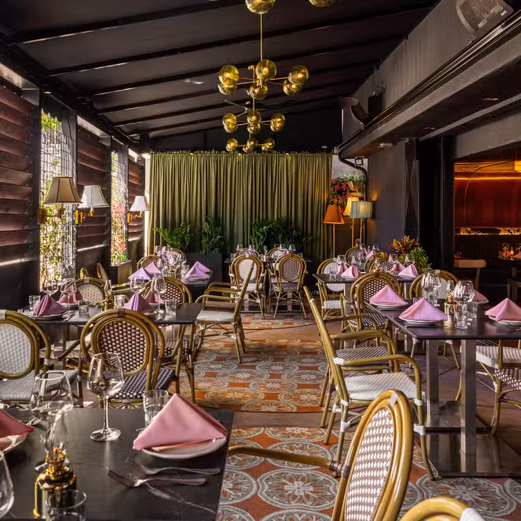 Photo credit: opentable