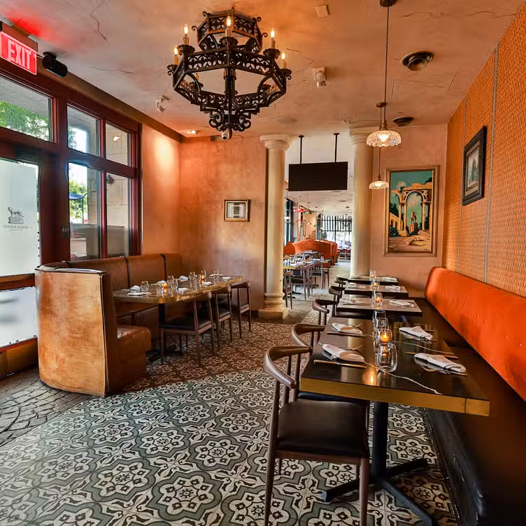 Photo credit: opentable