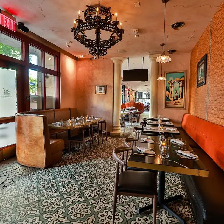 Photo credit: opentable