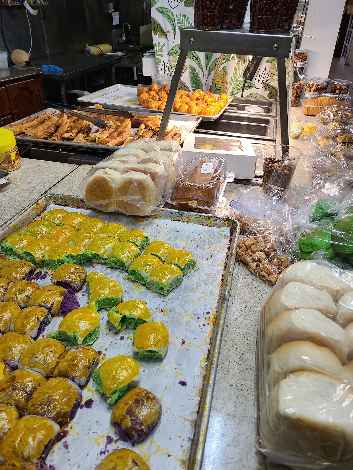 Julie's Desserts & Bakery