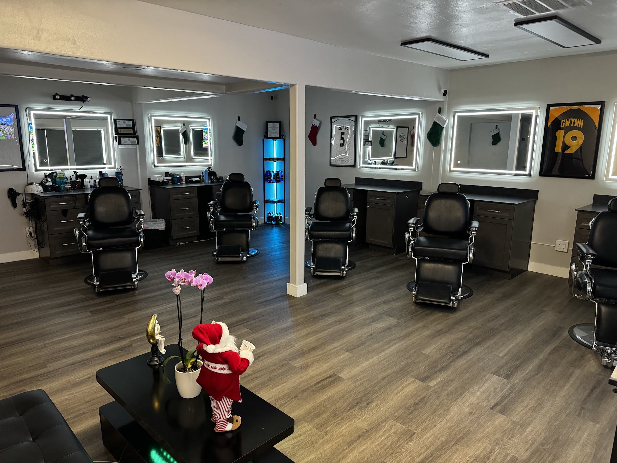 Sasch Barbershop 4185 Adams Ave, San Diego California 92116