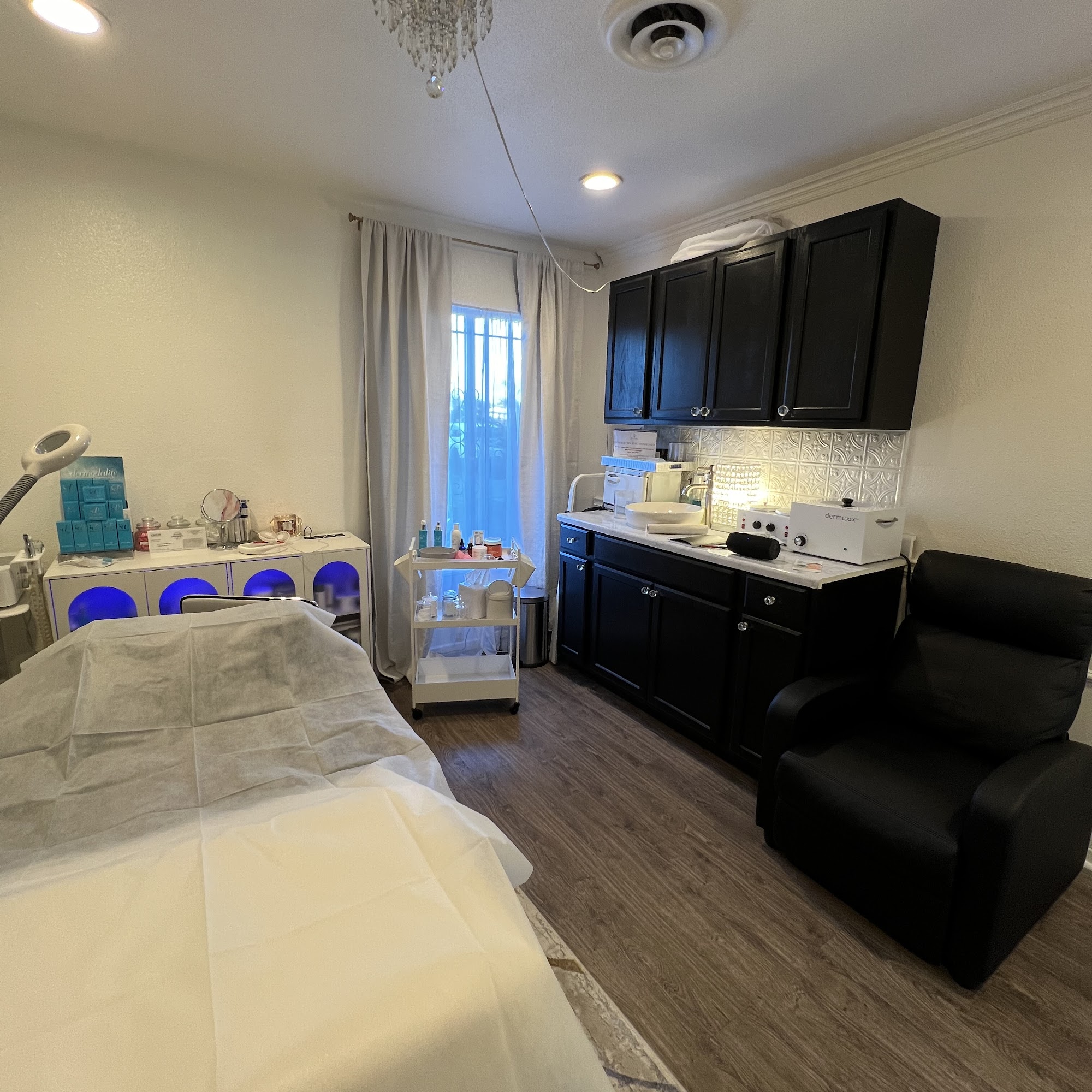 Aesthetically Alejandra 2423 Camino del Rio S #104, San Diego California 92108