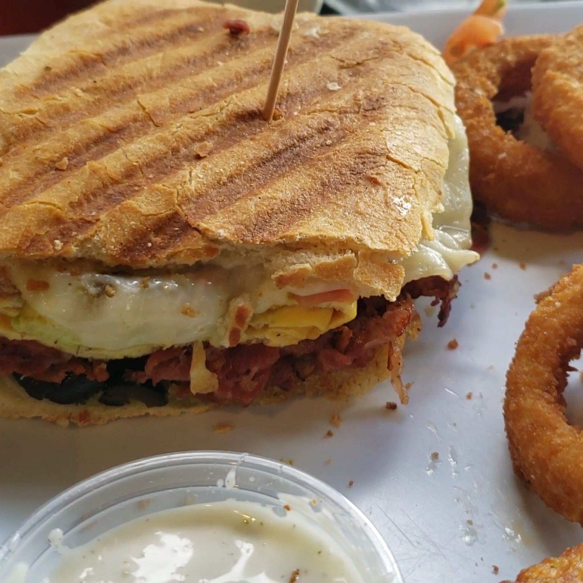 U Crave Grill San Fernando