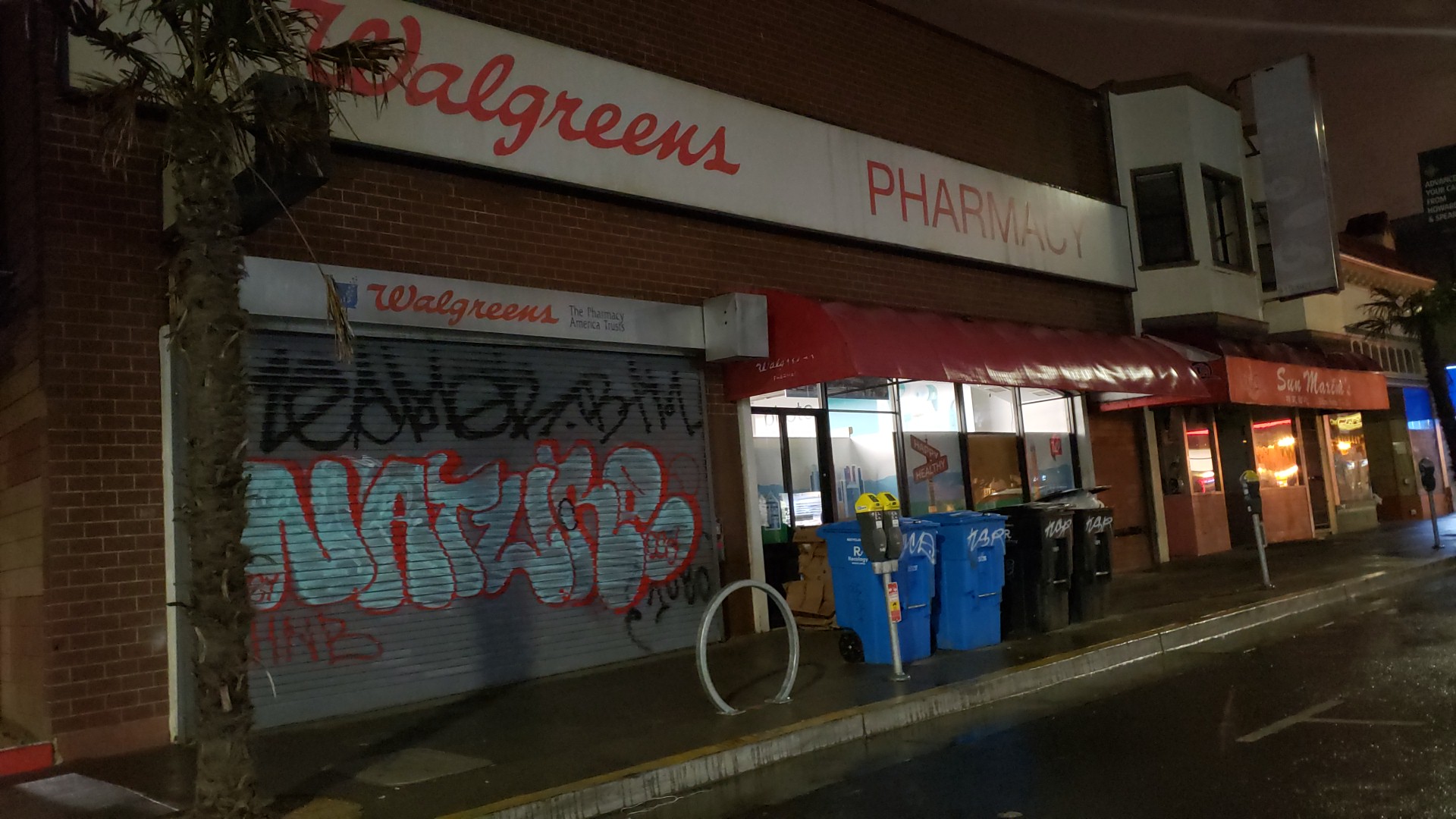 Walgreens Pharmacy