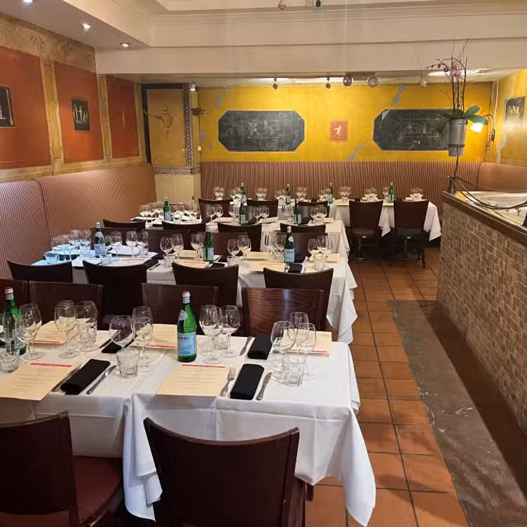 Photo credit: opentable