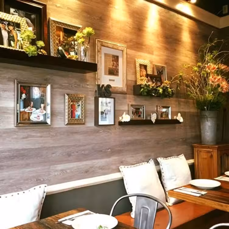 Photo credit: opentable