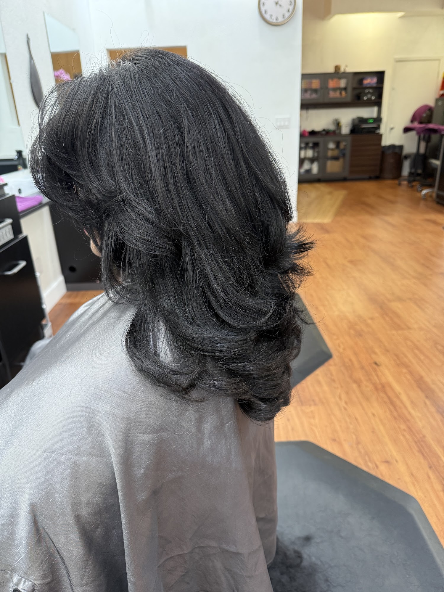 Union Cuts 1888 Union St, San Francisco California 94123