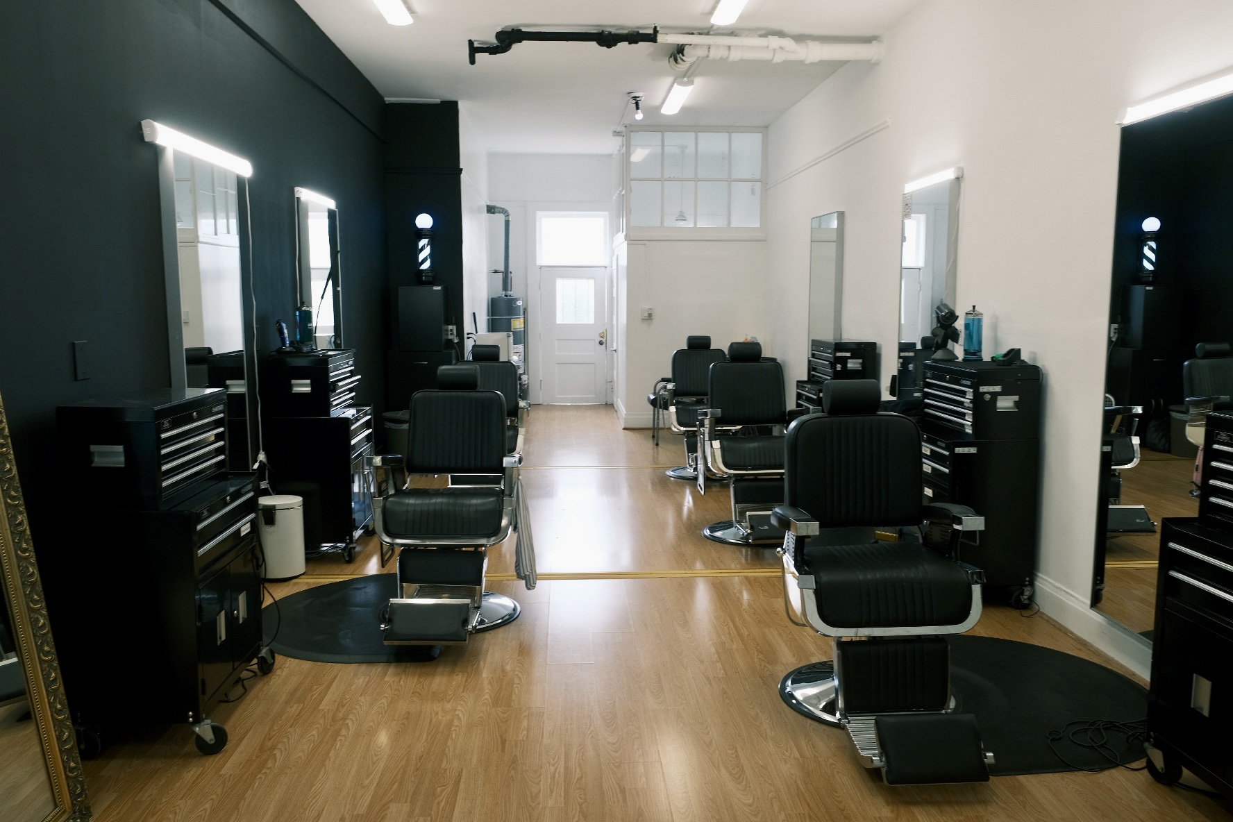 Cherry Waves Barbershop 421 Haight St, San Francisco California 94117