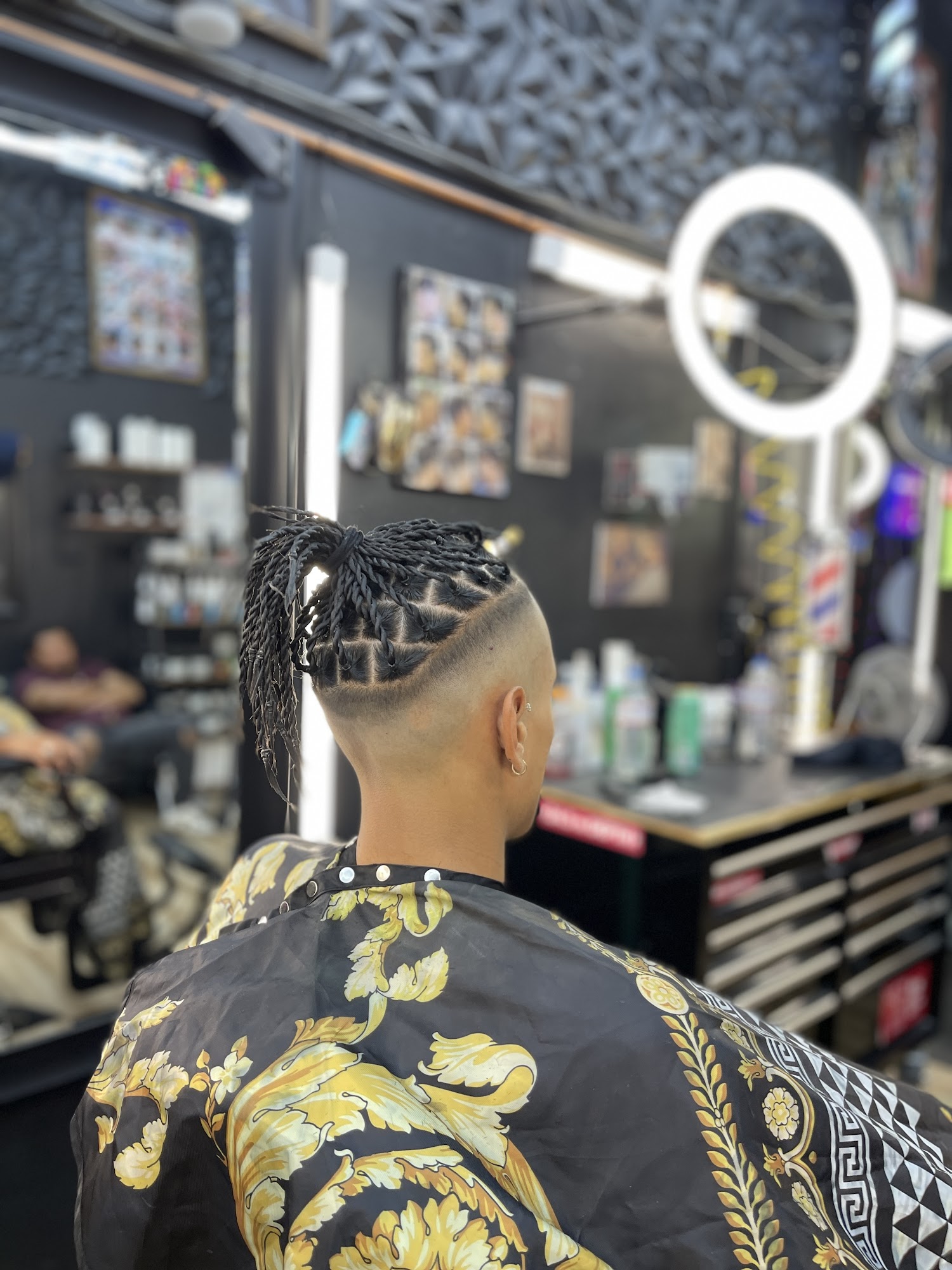 La Barberhood 2275 Mission St, San Francisco California 94110