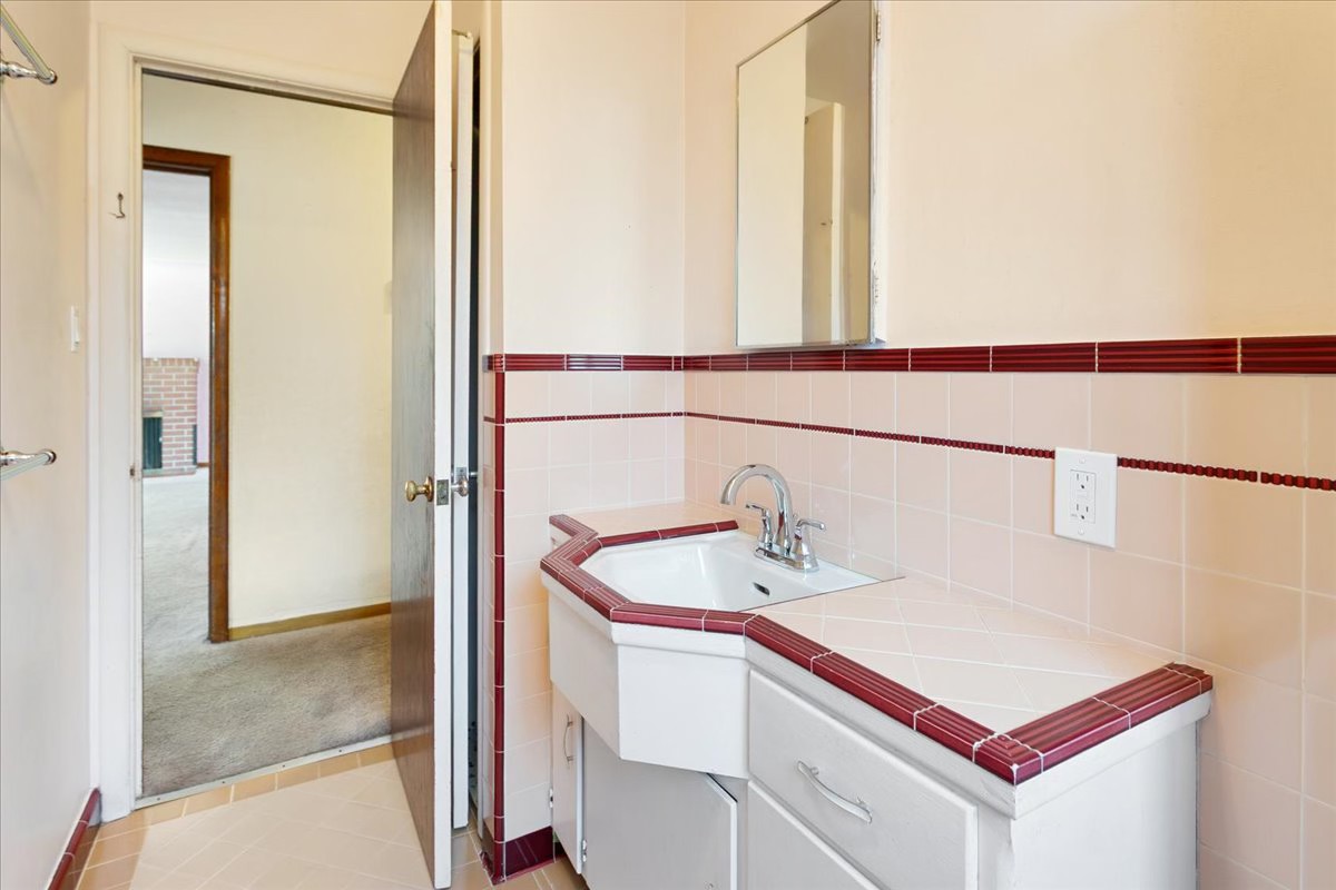 Joe Raya Real Estate Services