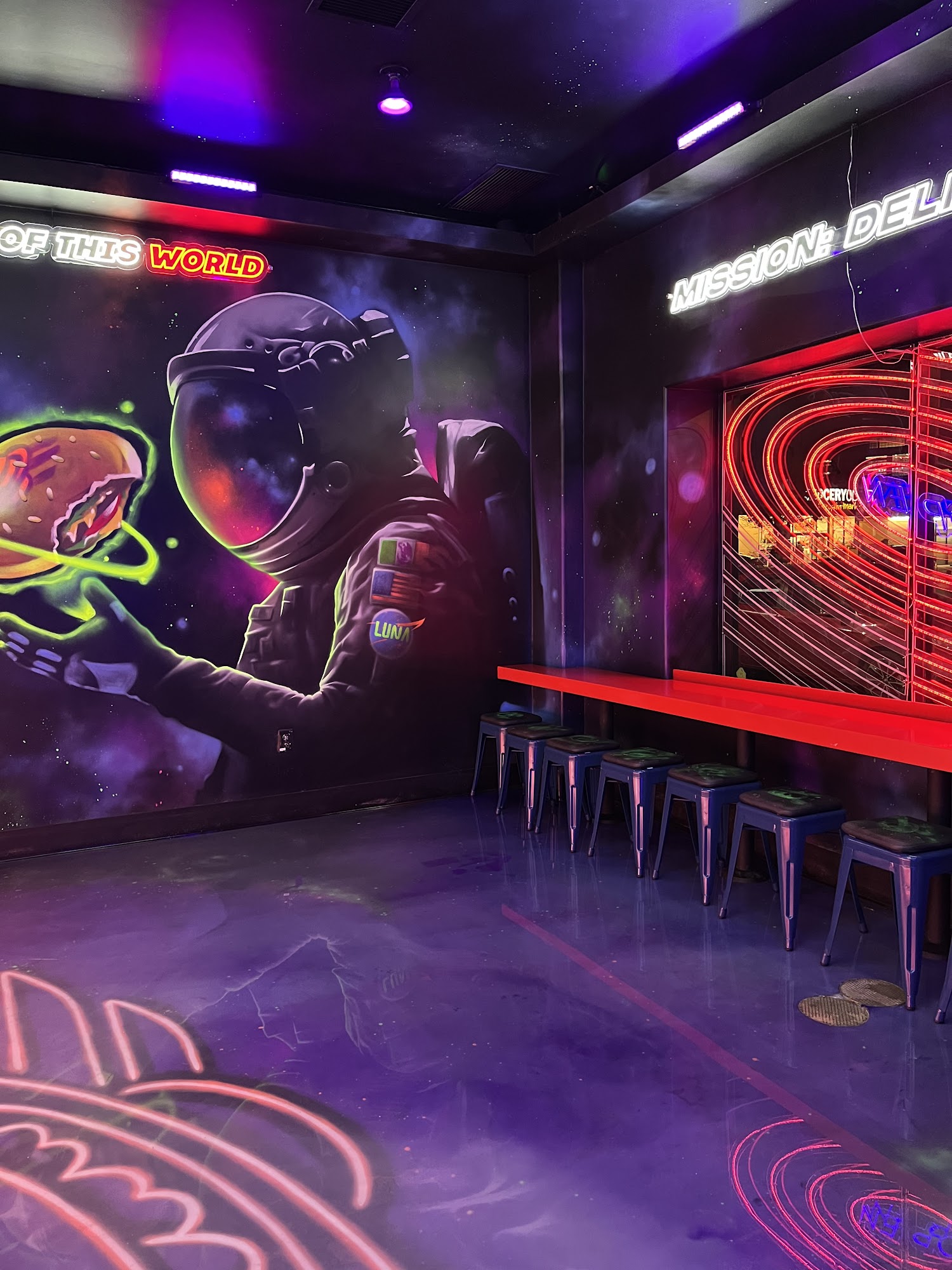Astroid Burgers And Wings 304 E Santa Clara St B, San Jose, CA 95112