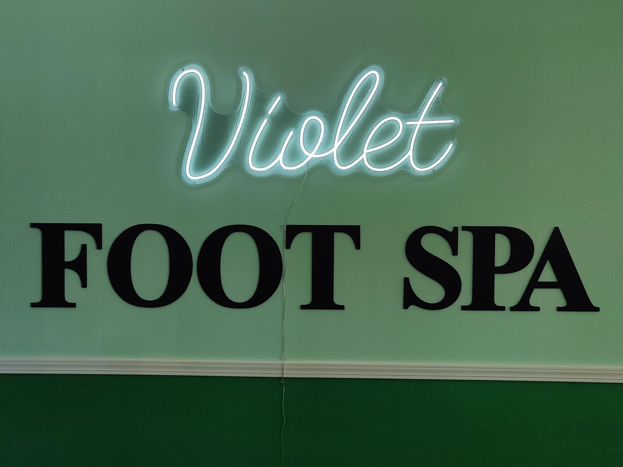 Violet Foot Spa