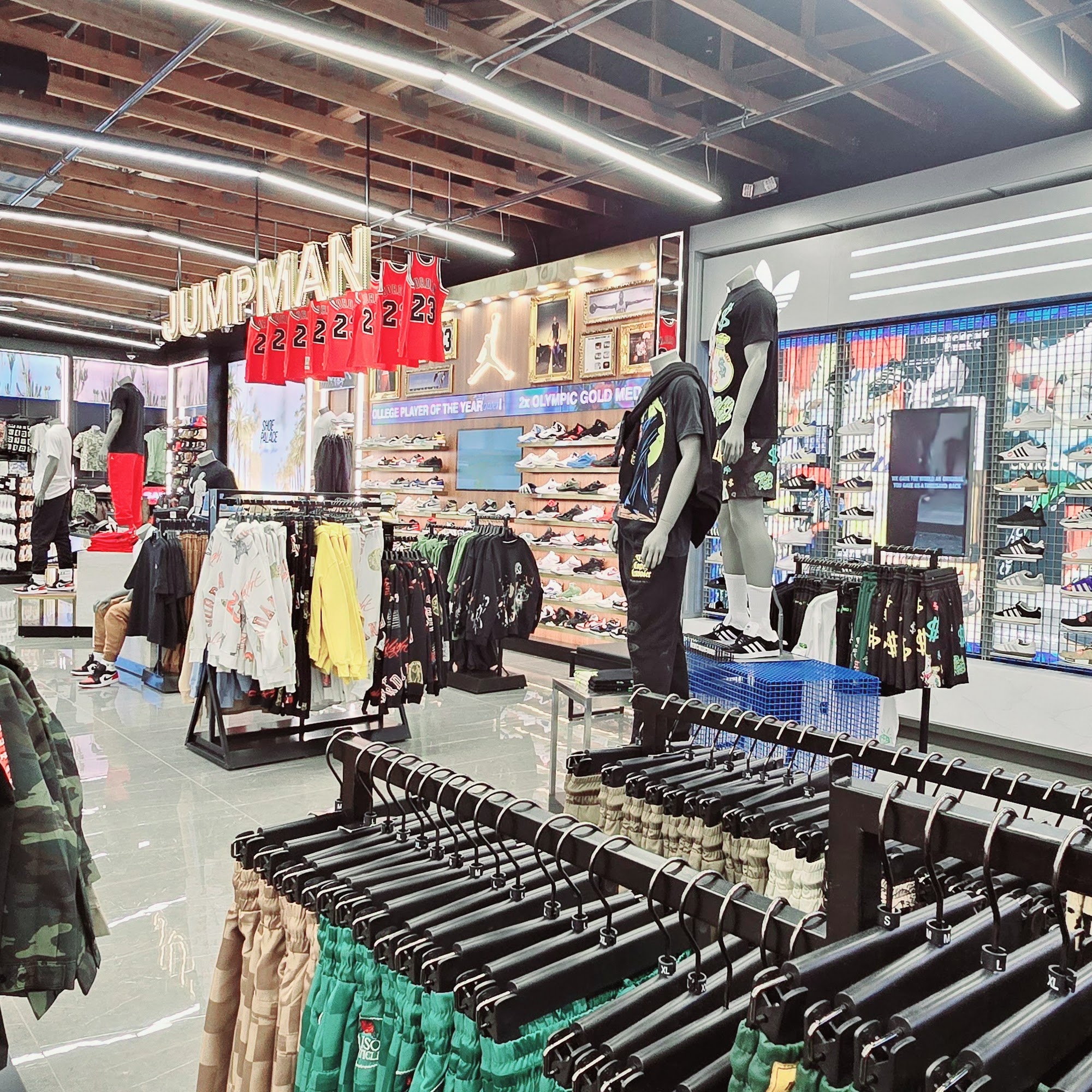 Shoe Palace