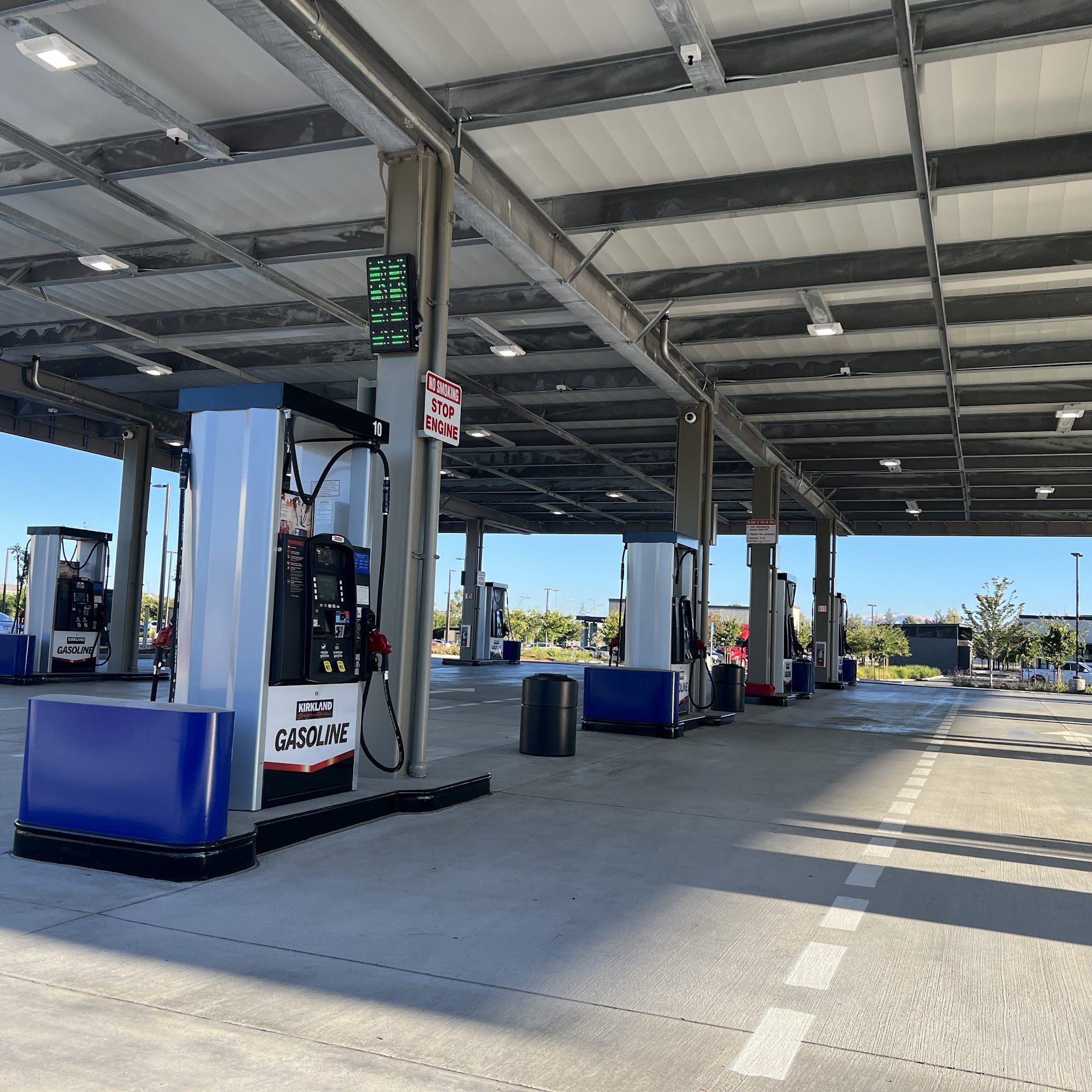 Costco Gas Station 2376 S Evergreen Loop, San Jose