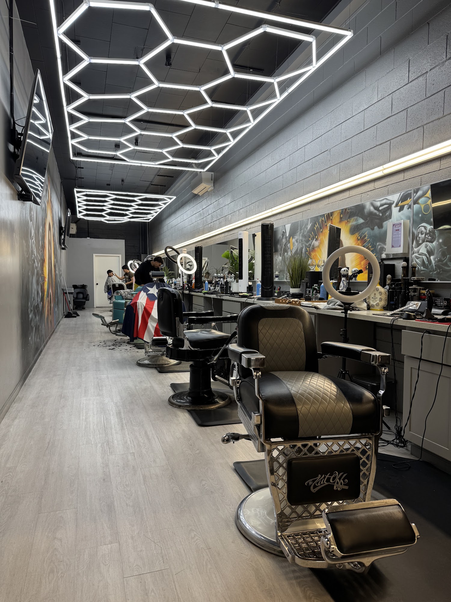 Blends Barbershop 17950 Hesperian Blvd, San Lorenzo California 94580