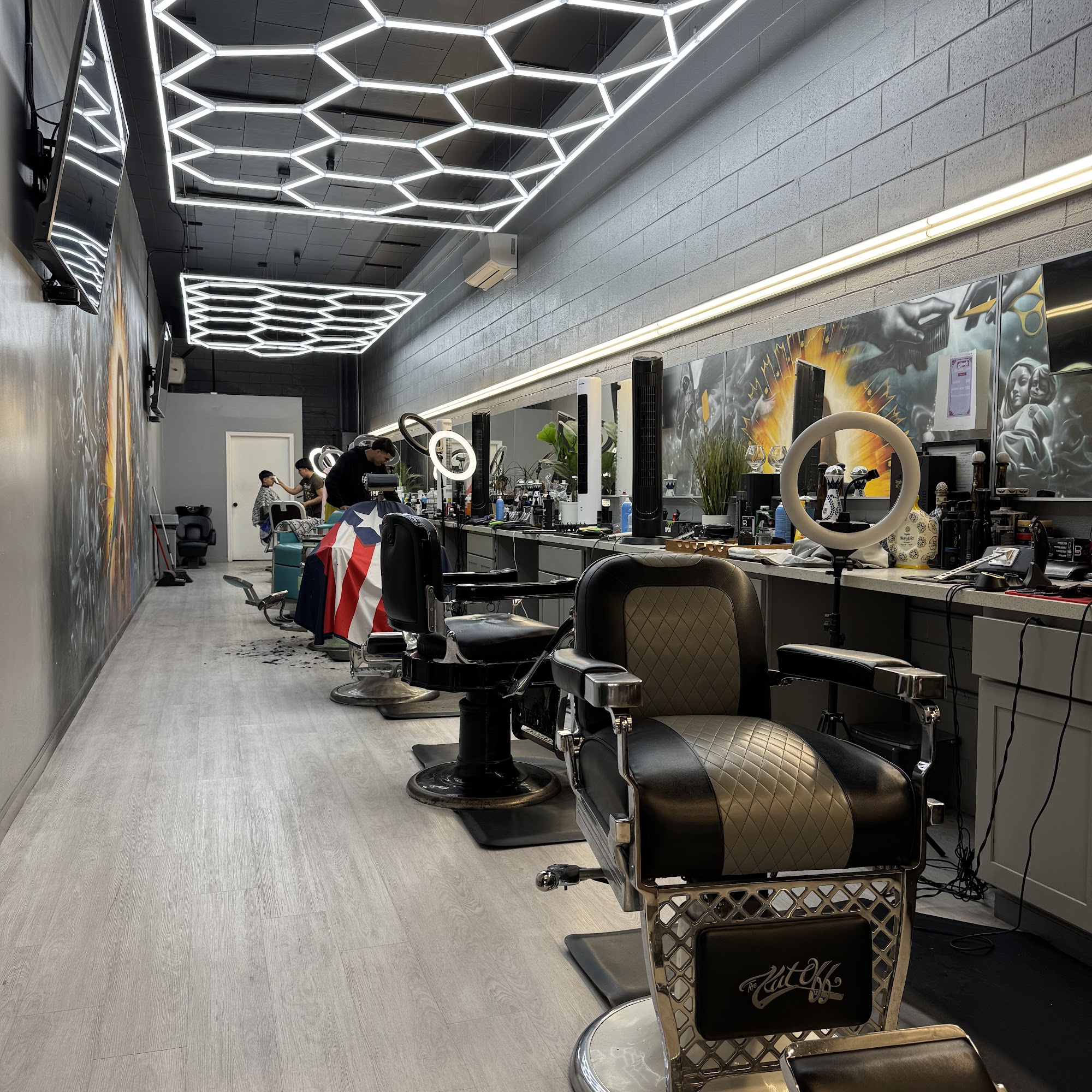 Blends Barbershop 17950 Hesperian Blvd, San Lorenzo California 94580
