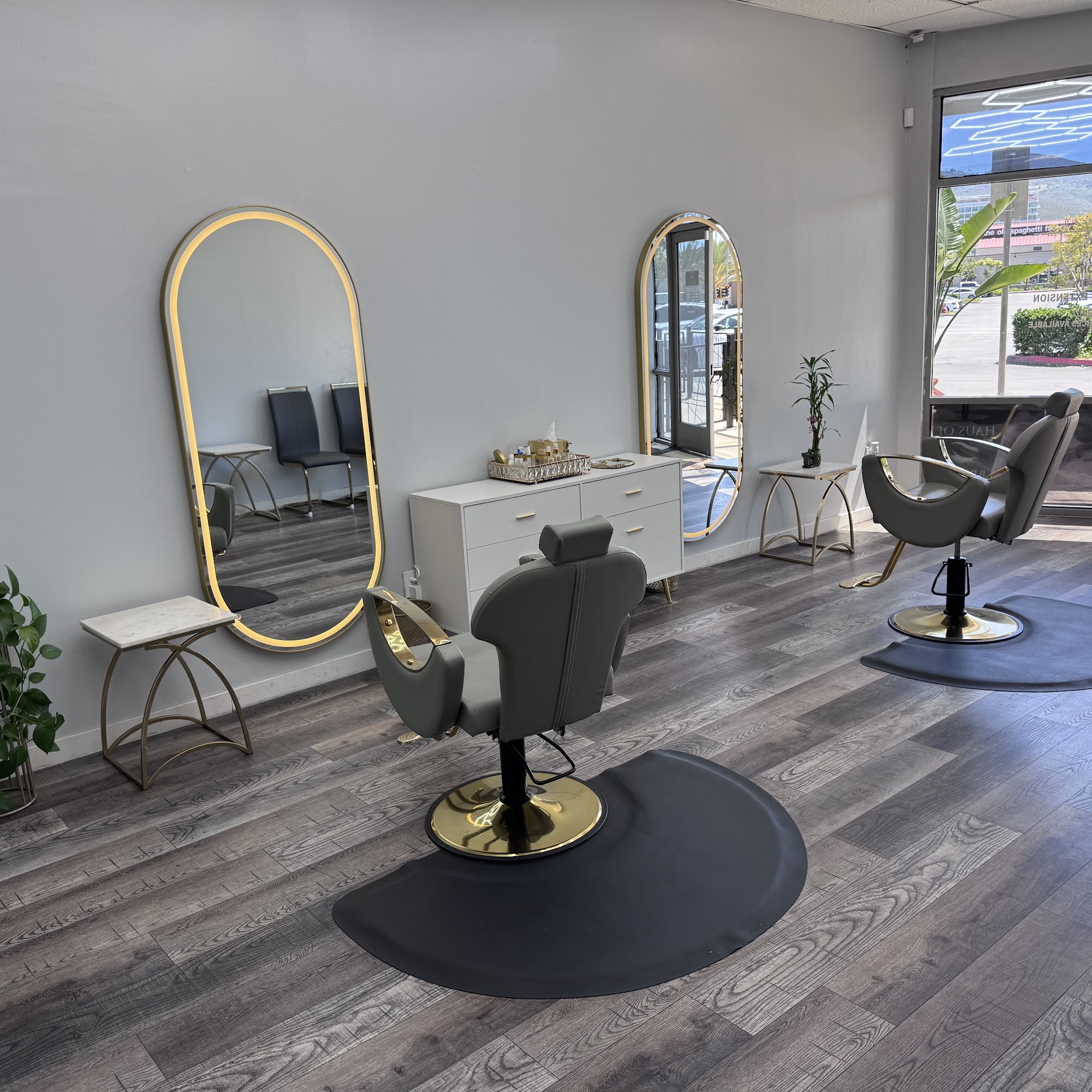 Haus of Brows Threading & Beauty Salon 157 N Twin Oaks Valley Rd Unit 134, San Marcos California 92069