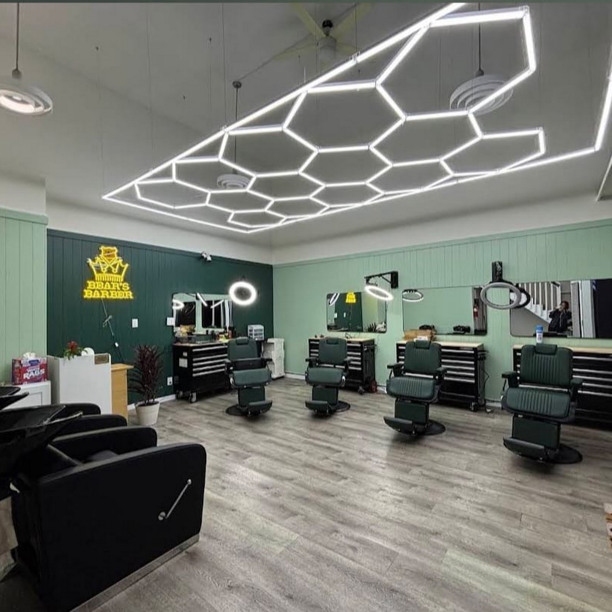 Bear's Barber 120 South Blvd, San Mateo California 94402