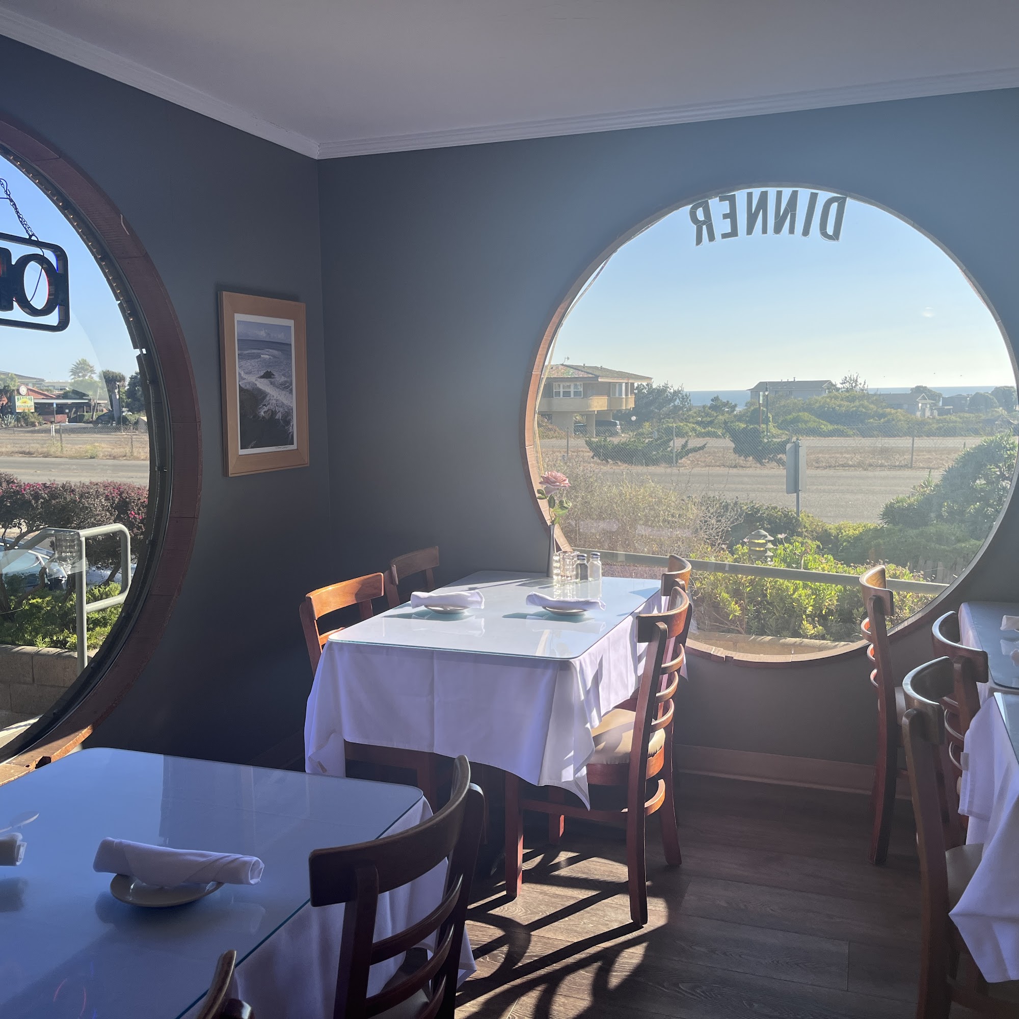 Manta Rey Restaurant San Simeon