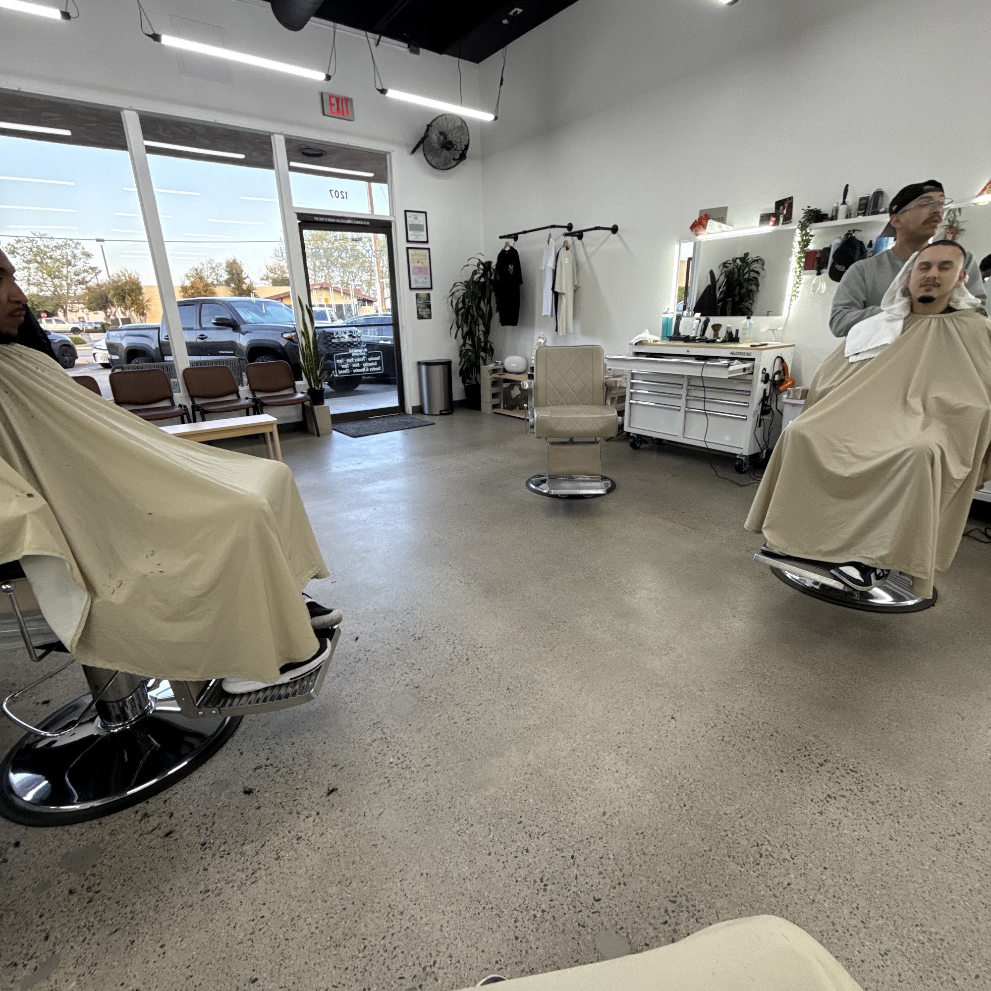 Blends Barbershop OC