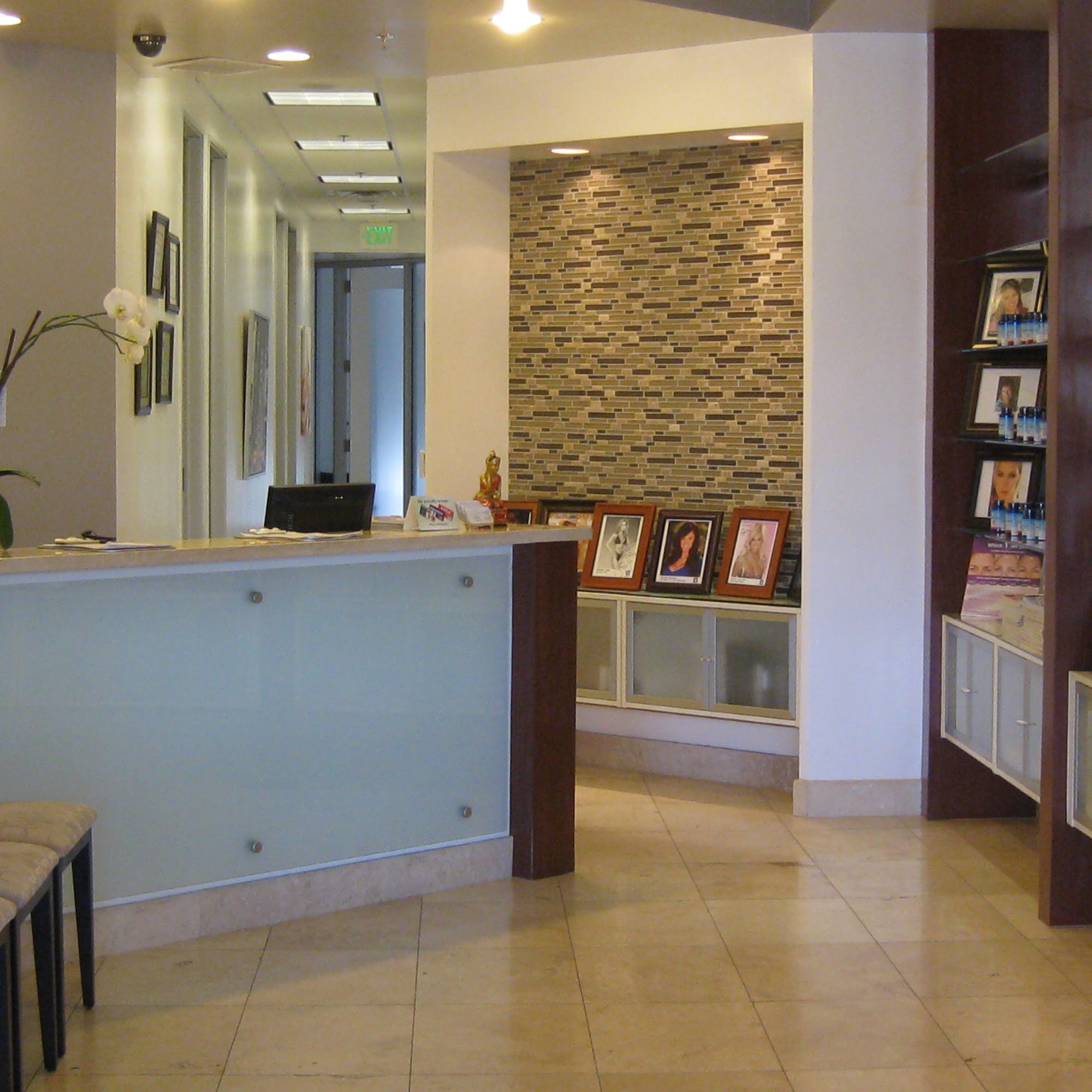 Skinzone Laser & Cosmetic Surgery 3374 S Bristol St, Santa Ana, CA 92704