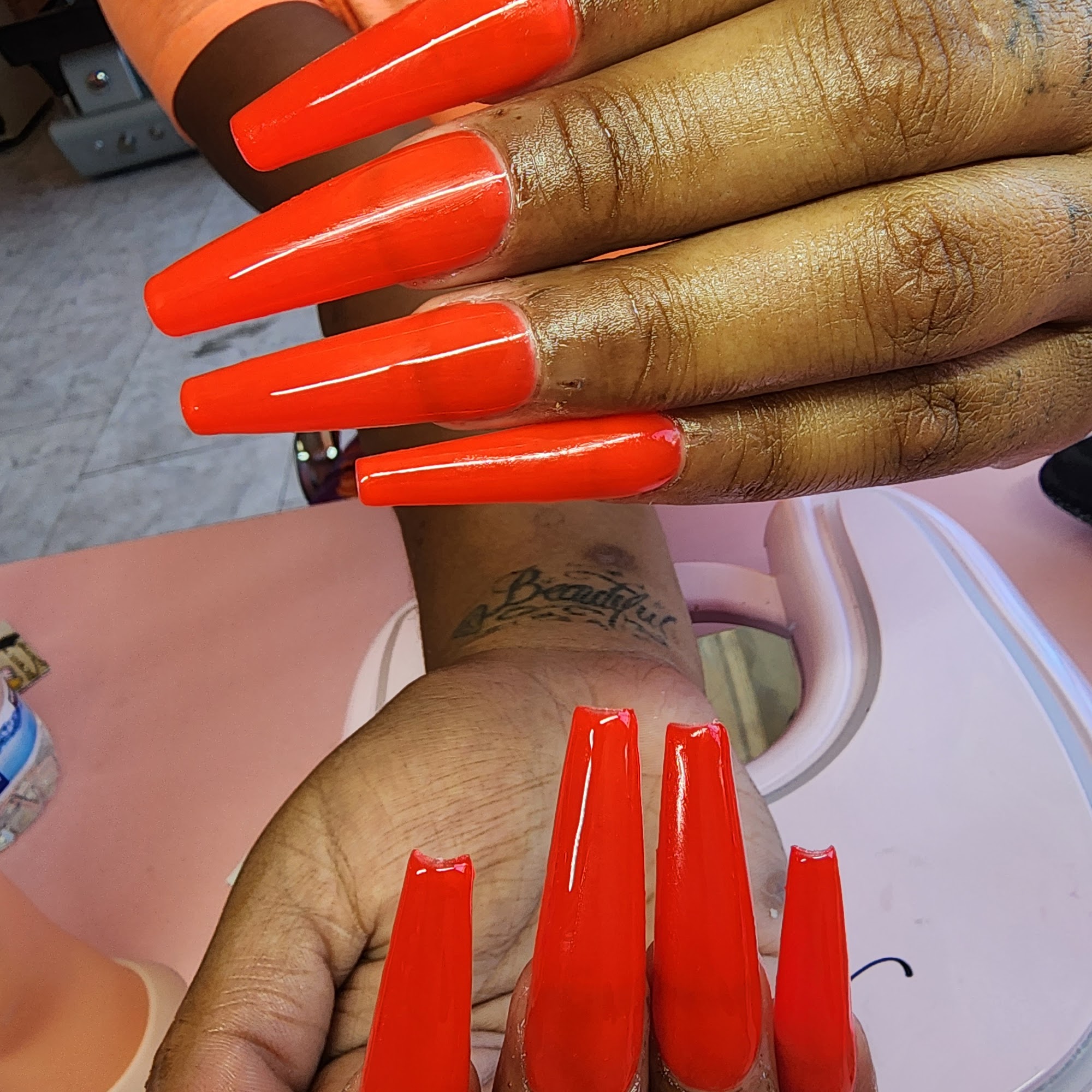 Nail Salon.
