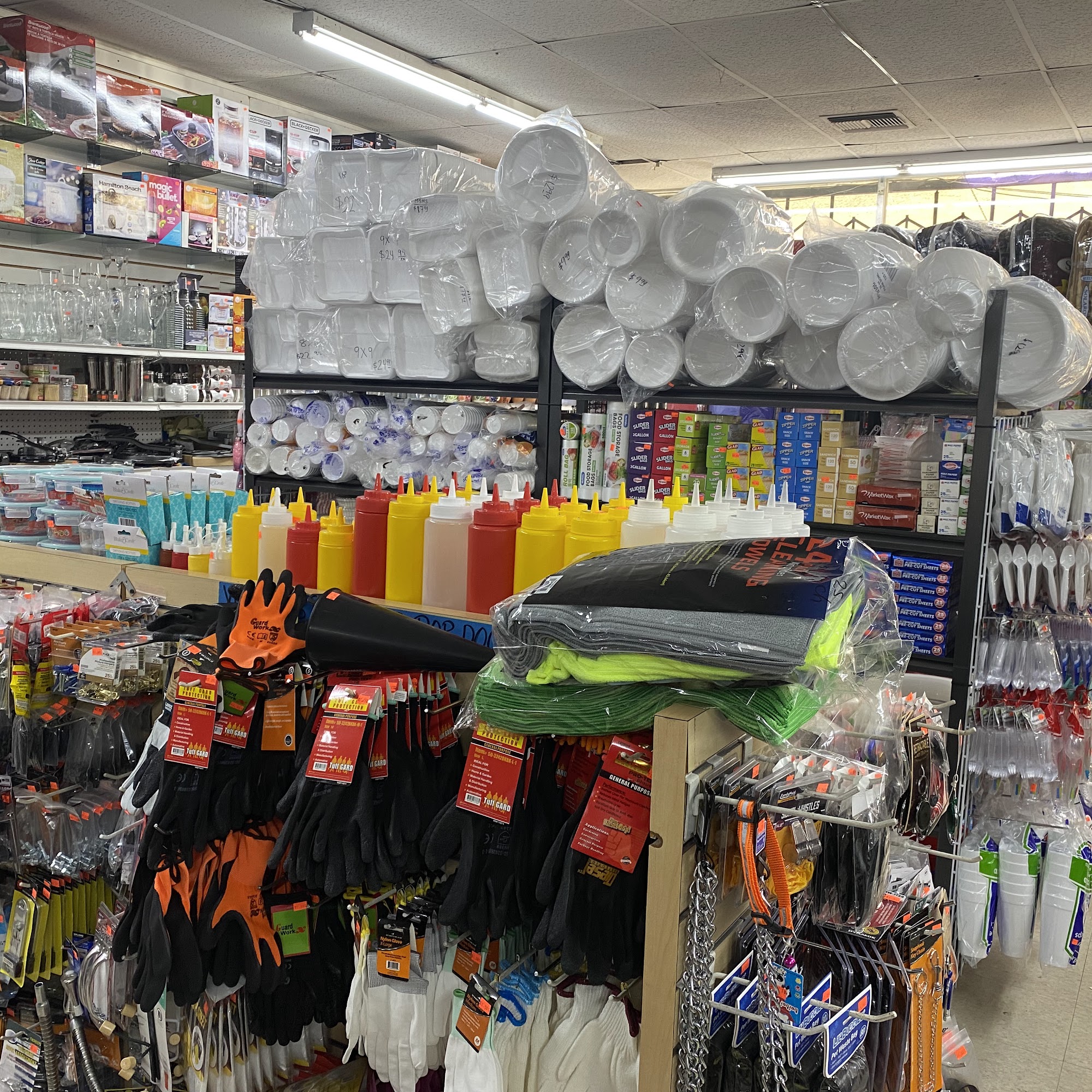 Mercantil Latina Santa Ana