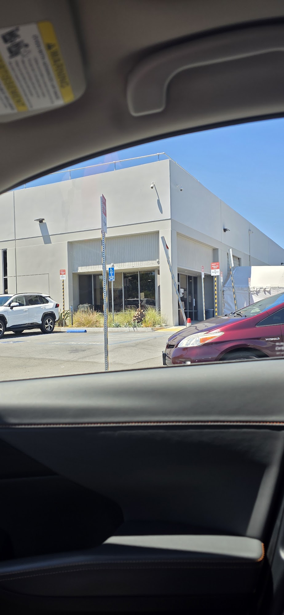 Amazon Fresh Pickup - Lawrence Station Santa Clara