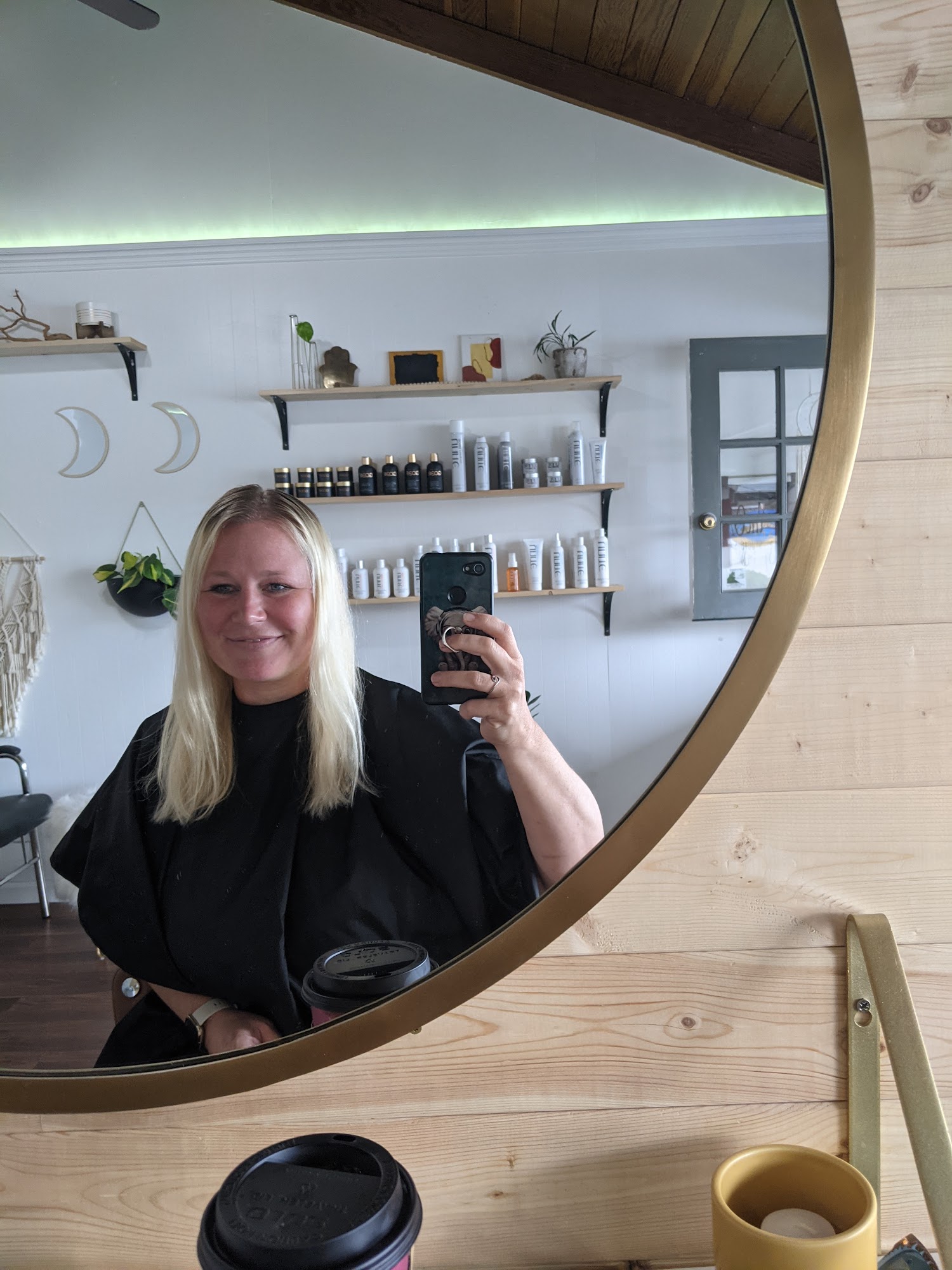 The Oak Studio Salon 22594 E Cliff Dr, Santa Cruz California 95062