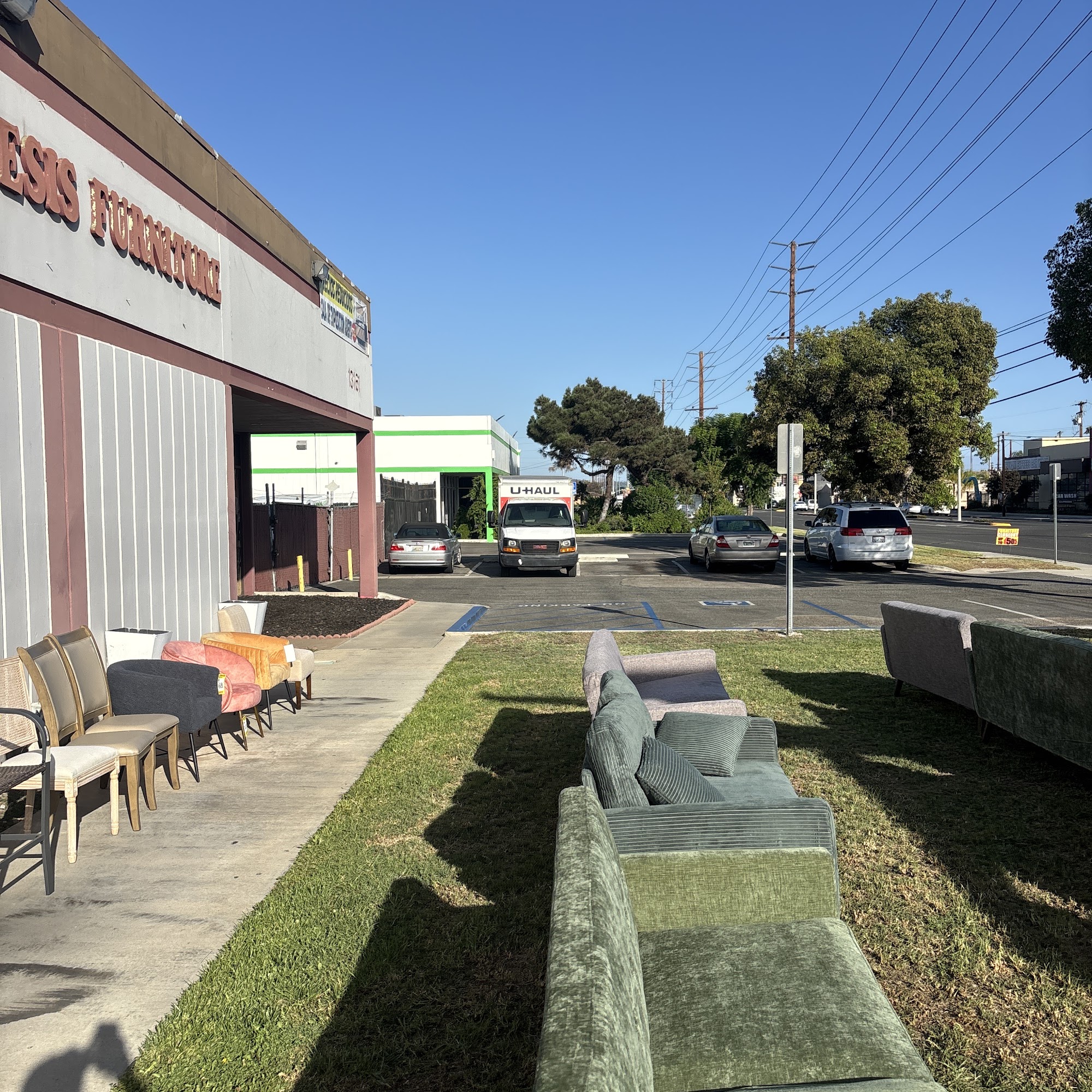 U-Haul Neighborhood Dealer