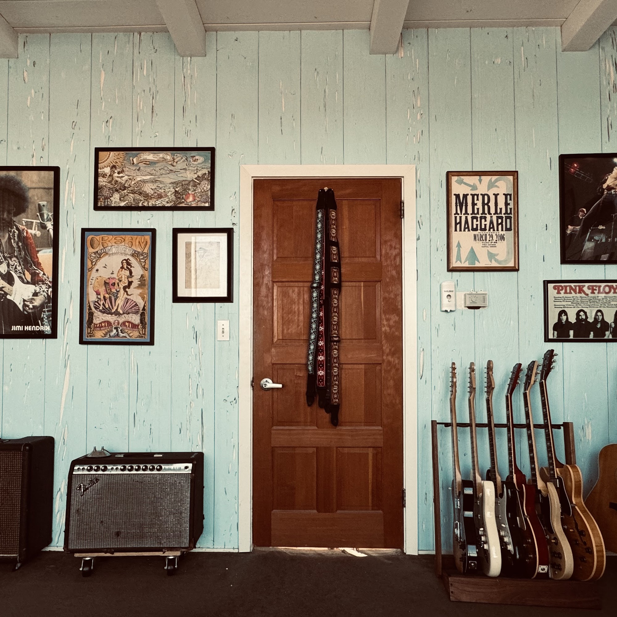 The Rock And Roots Guitar Studio