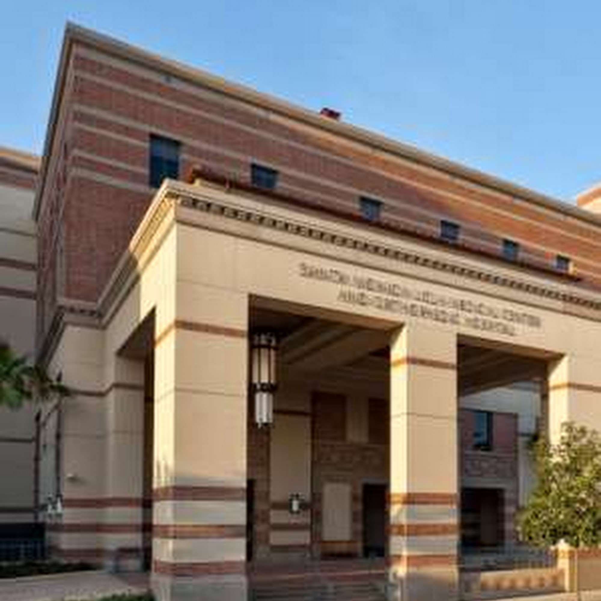 UCLA Santa Monica Medical Center Auxiliary Gift Shop Santa Monica