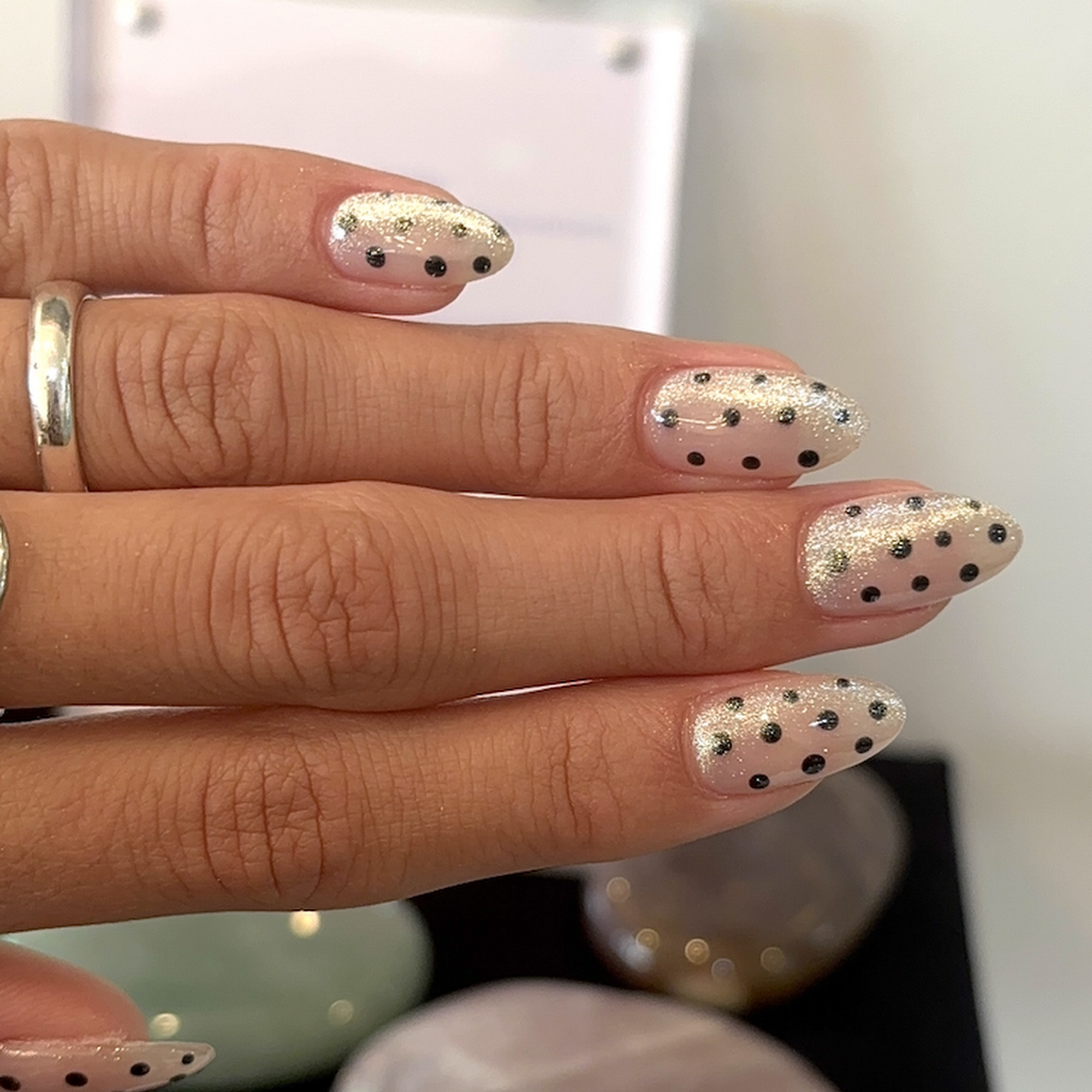 Paris Belle Salon 1706 Ocean Park Blvd, Santa Monica California 90405