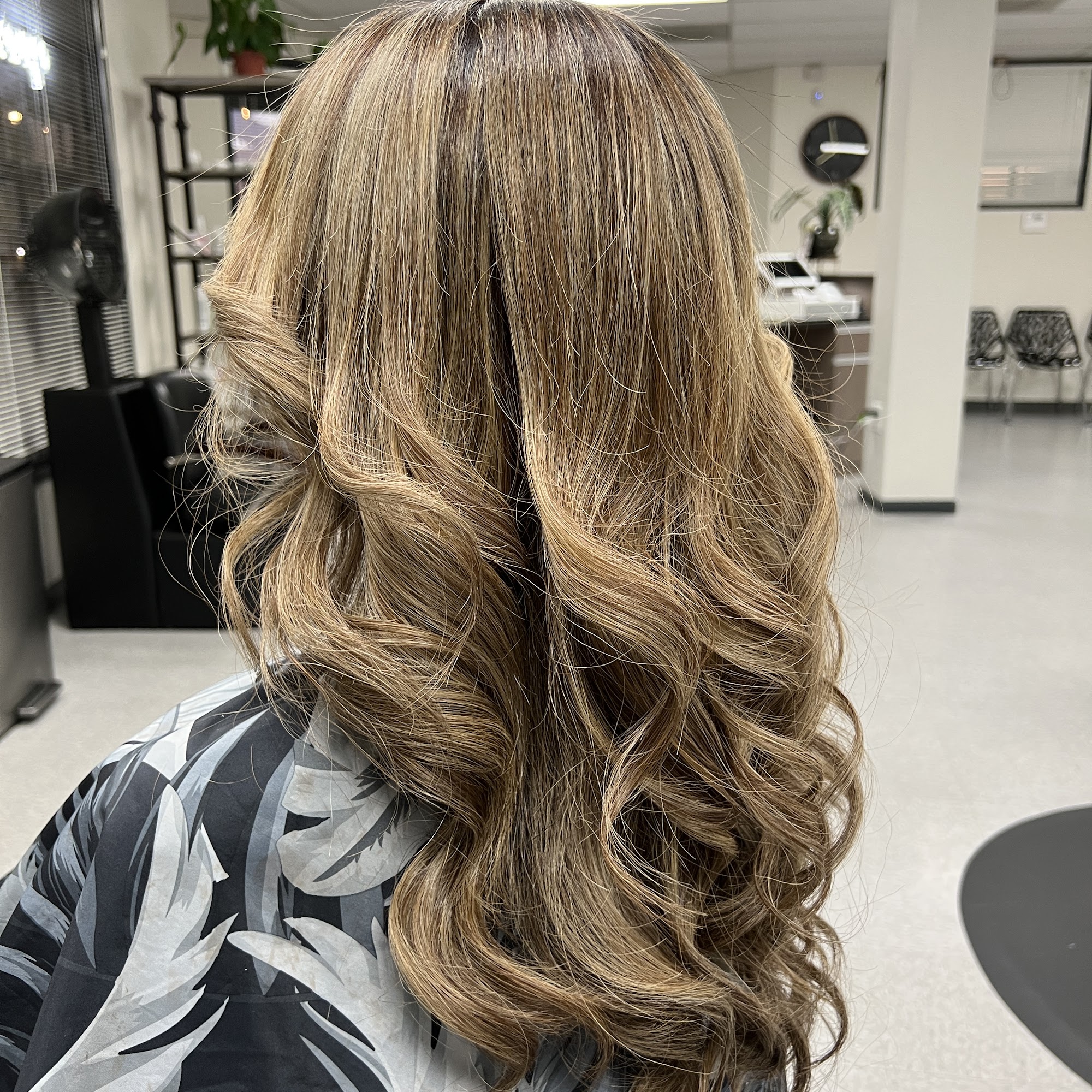 M.O. Salon 555 Sebastopol Rd Suite a, Santa Rosa California 95407