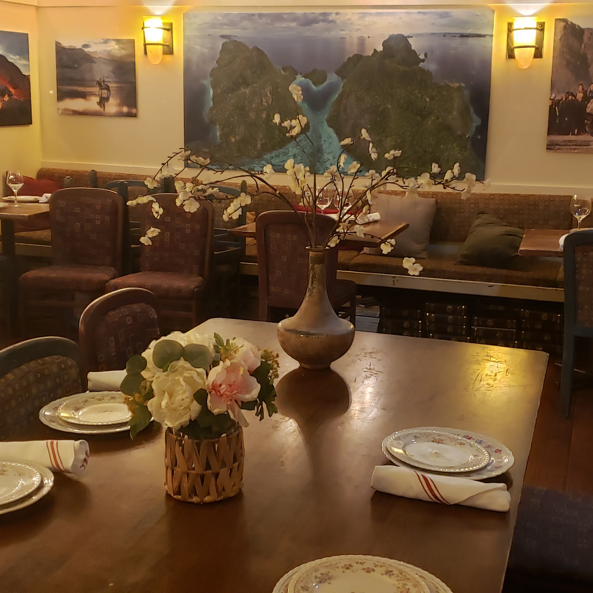 Sonoma Wine Shop / La Bodega Kitchen Sebastopol