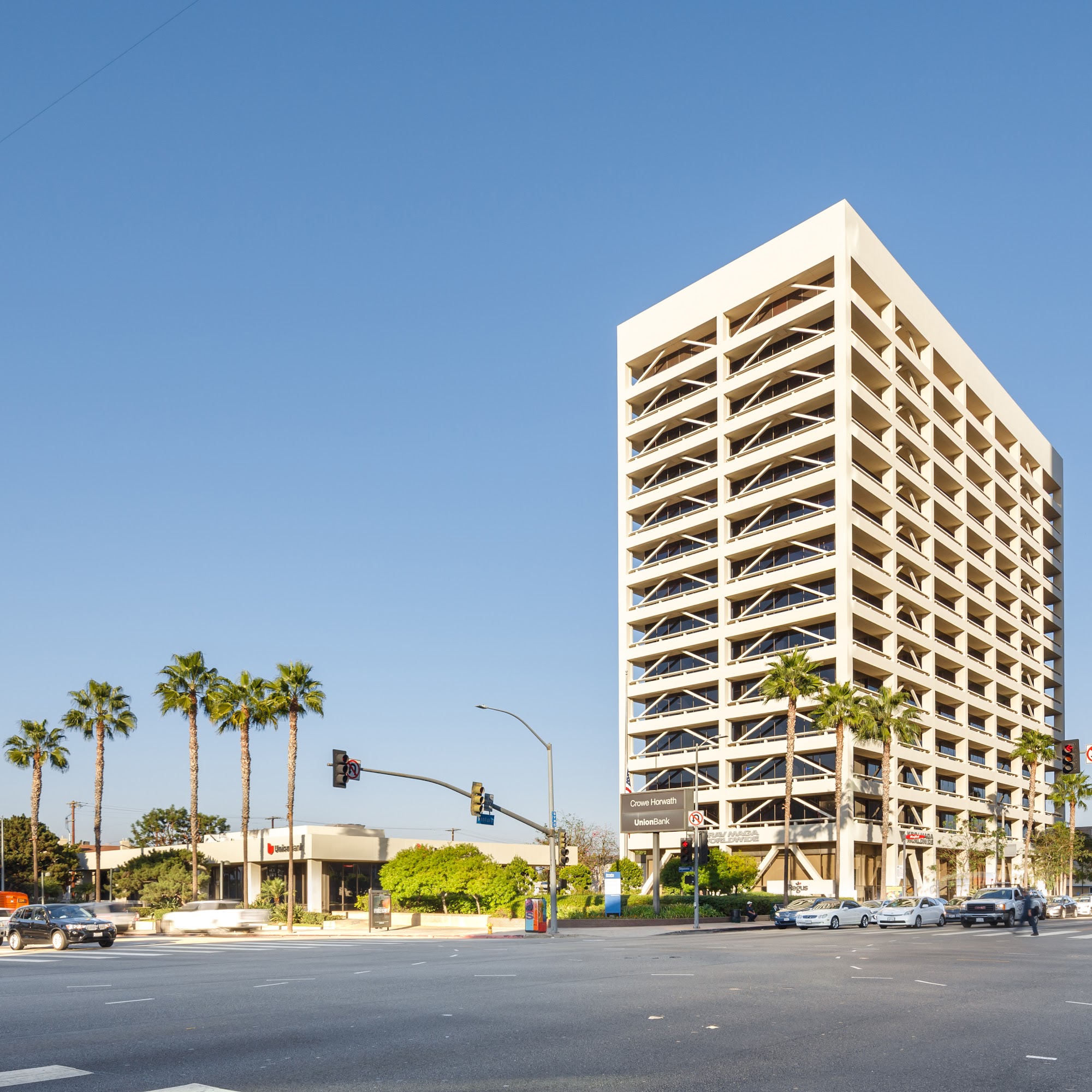 Valley Office Plaza Sherman Oaks