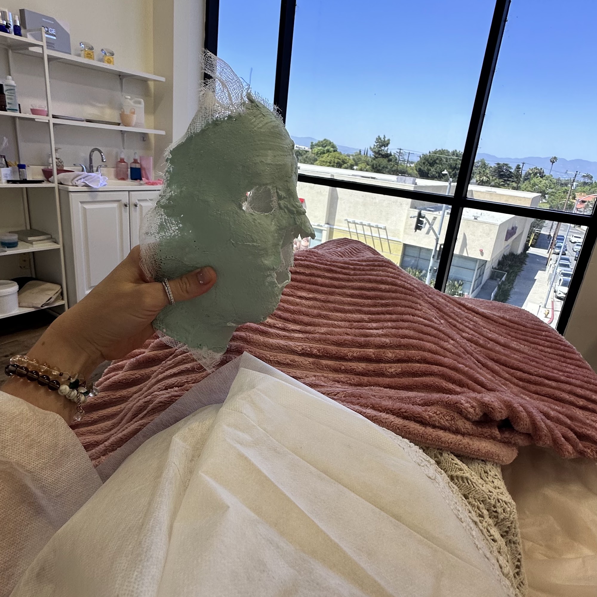 MIRRA BELLA Beauty services 15206 Ventura Blvd, Sherman Oaks California 91403