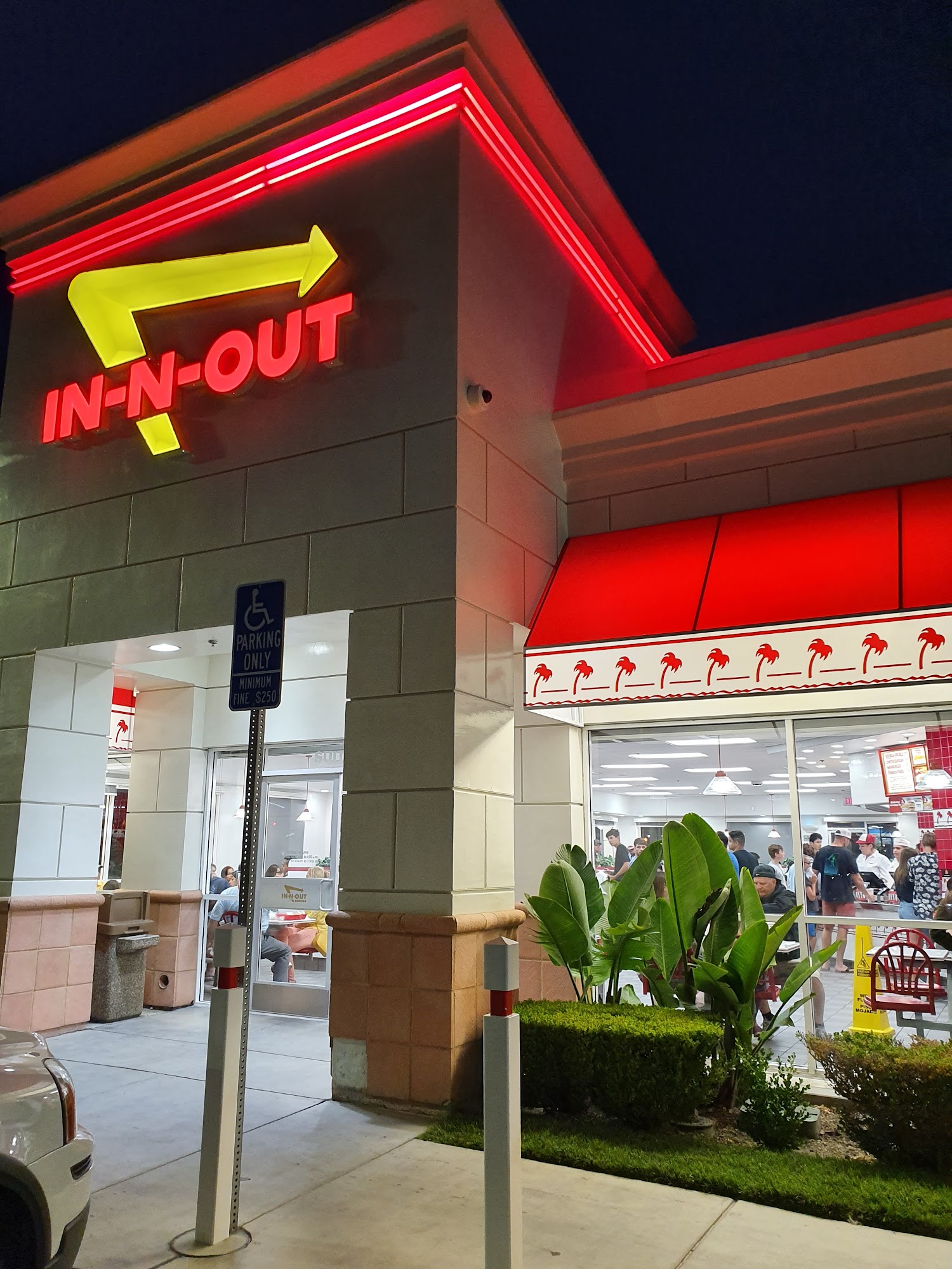 In-N-Out Burger Stevenson Ranch