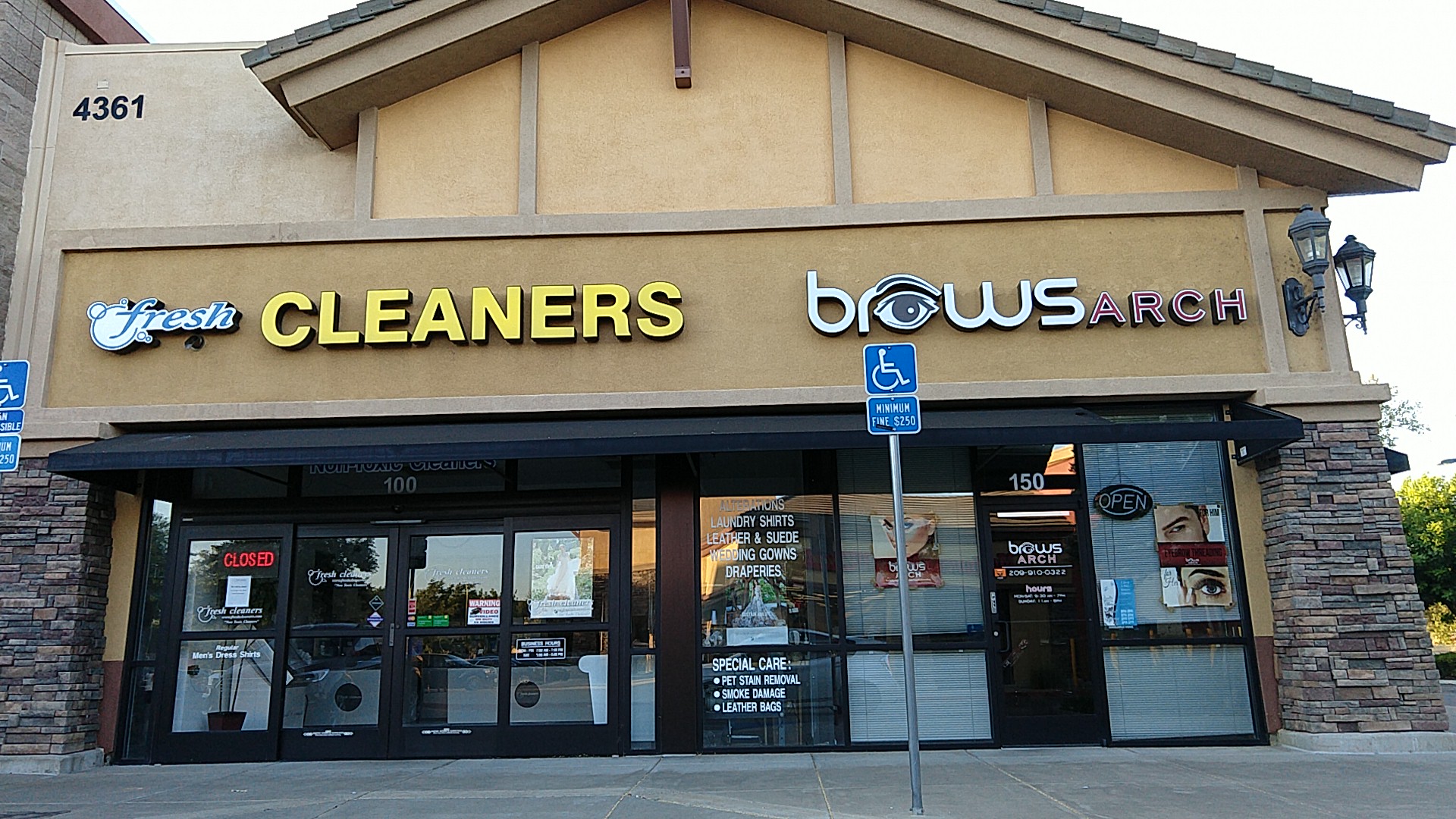 Brows Arch 4361 E Morada Ln, Stockton California 95212