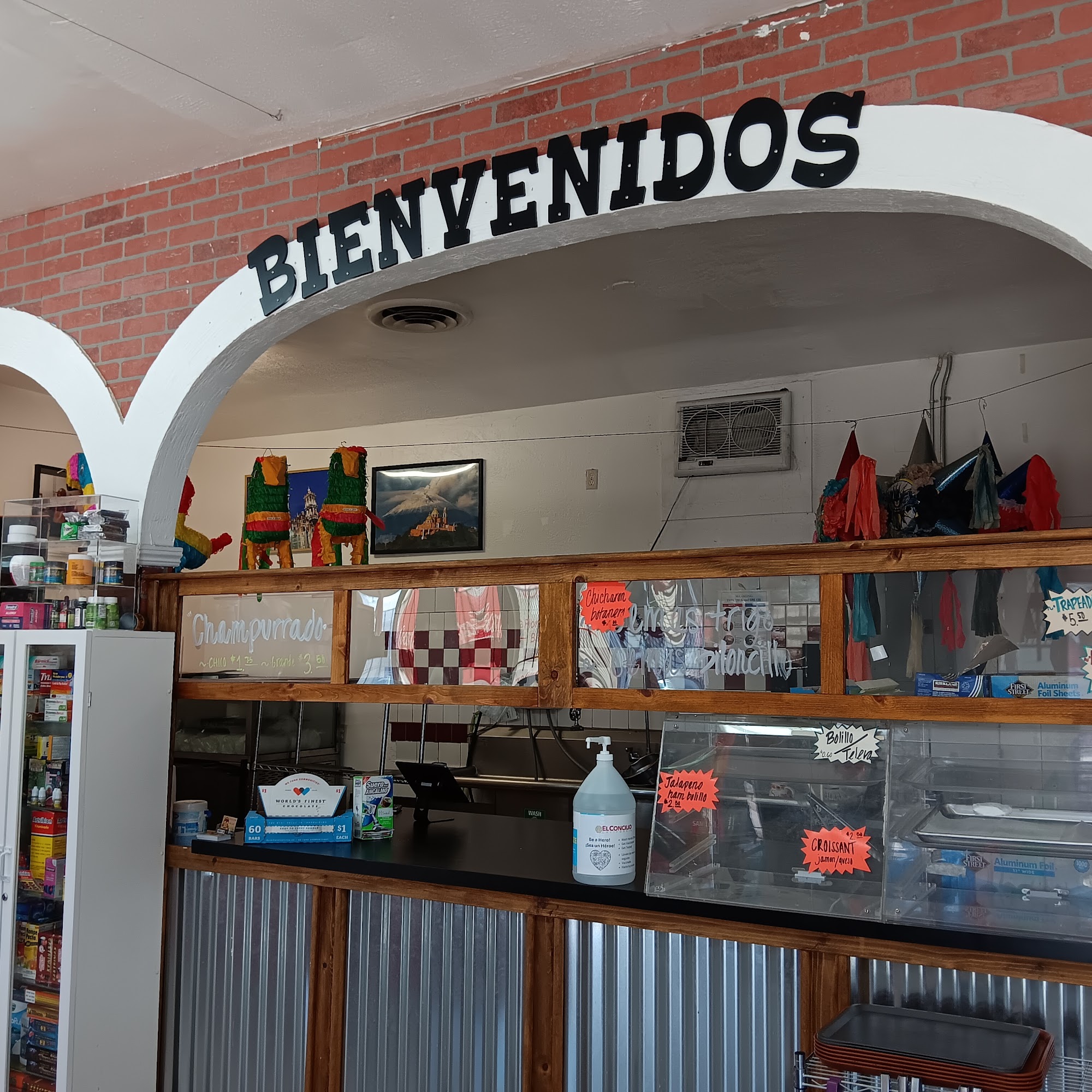 PANADERIA La Flor de Puebla 1143 E Main St, Stockton