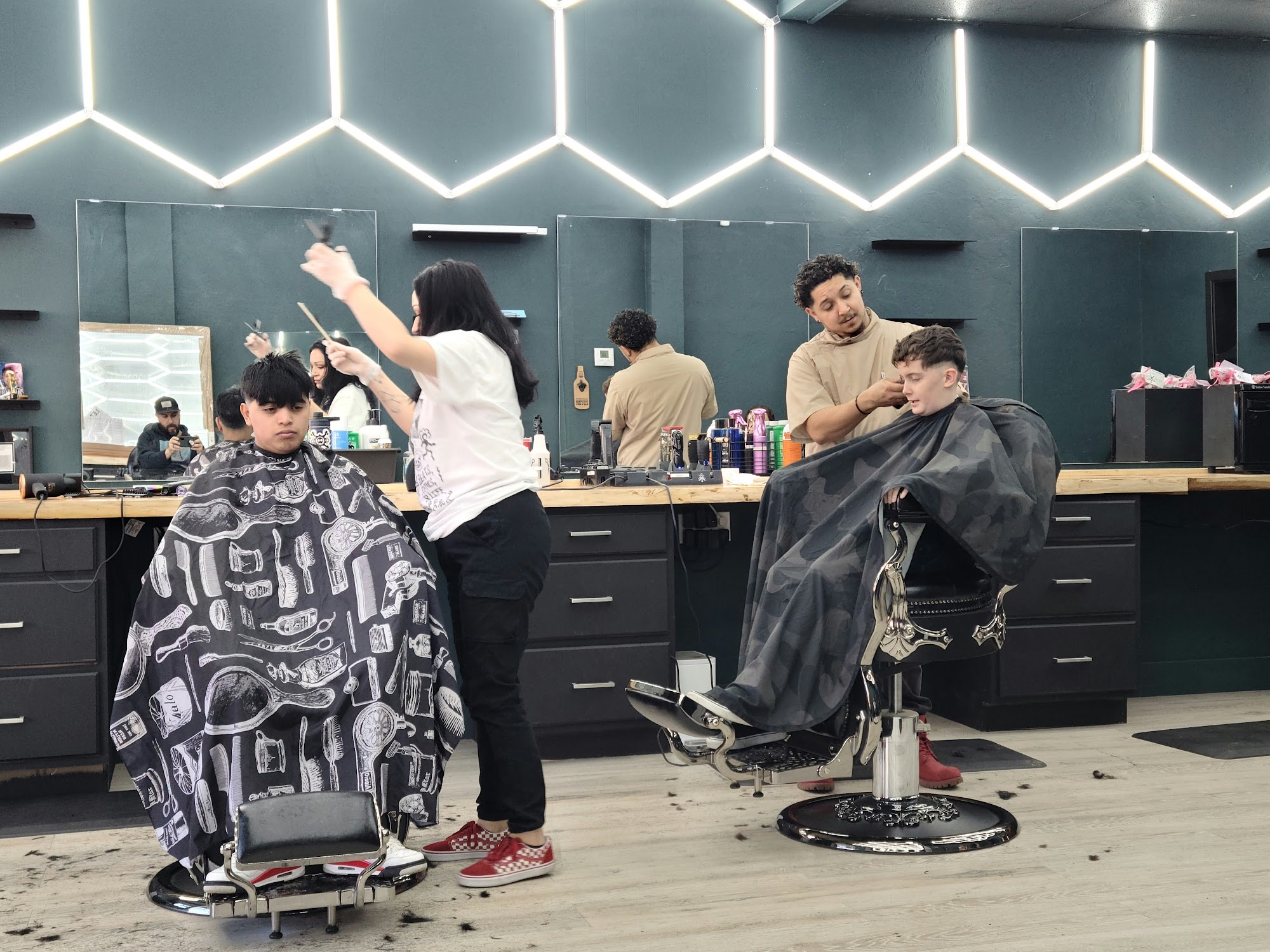 GrandLine BarberShop