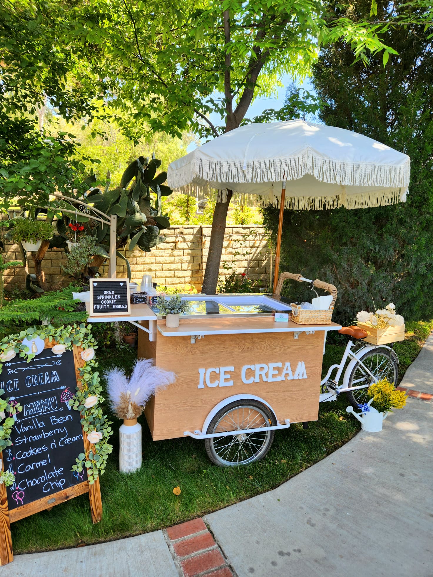 Albert's Mobile Ice Cream Truck Catering Sun Valley