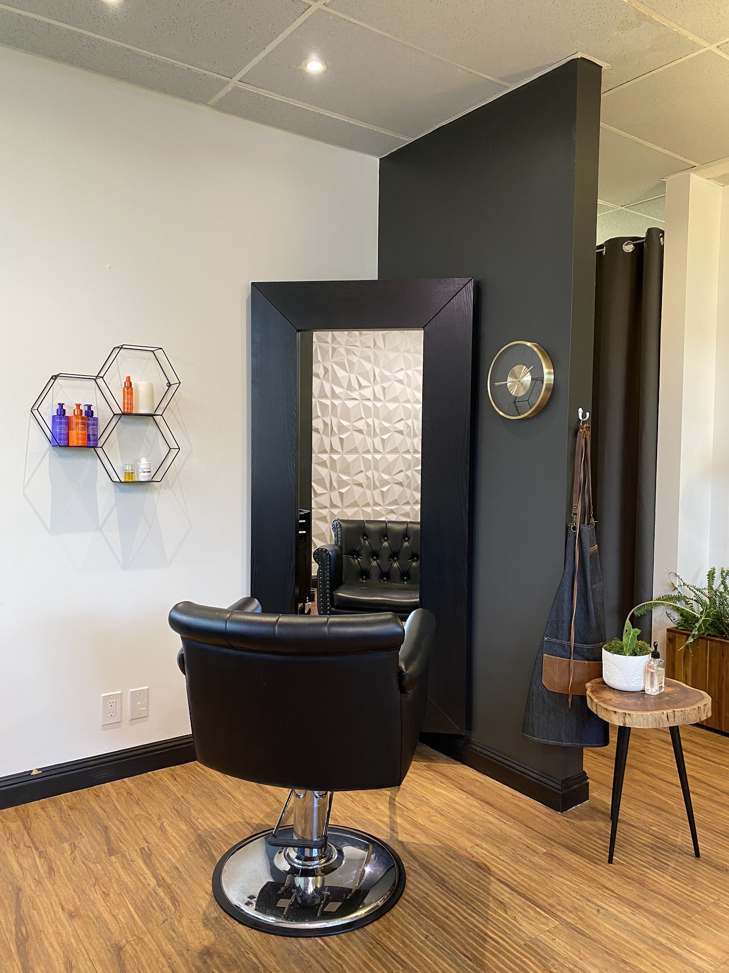 Cut & Color Collective 895 E Fremont Ave # 203, Sunnyvale California 94087