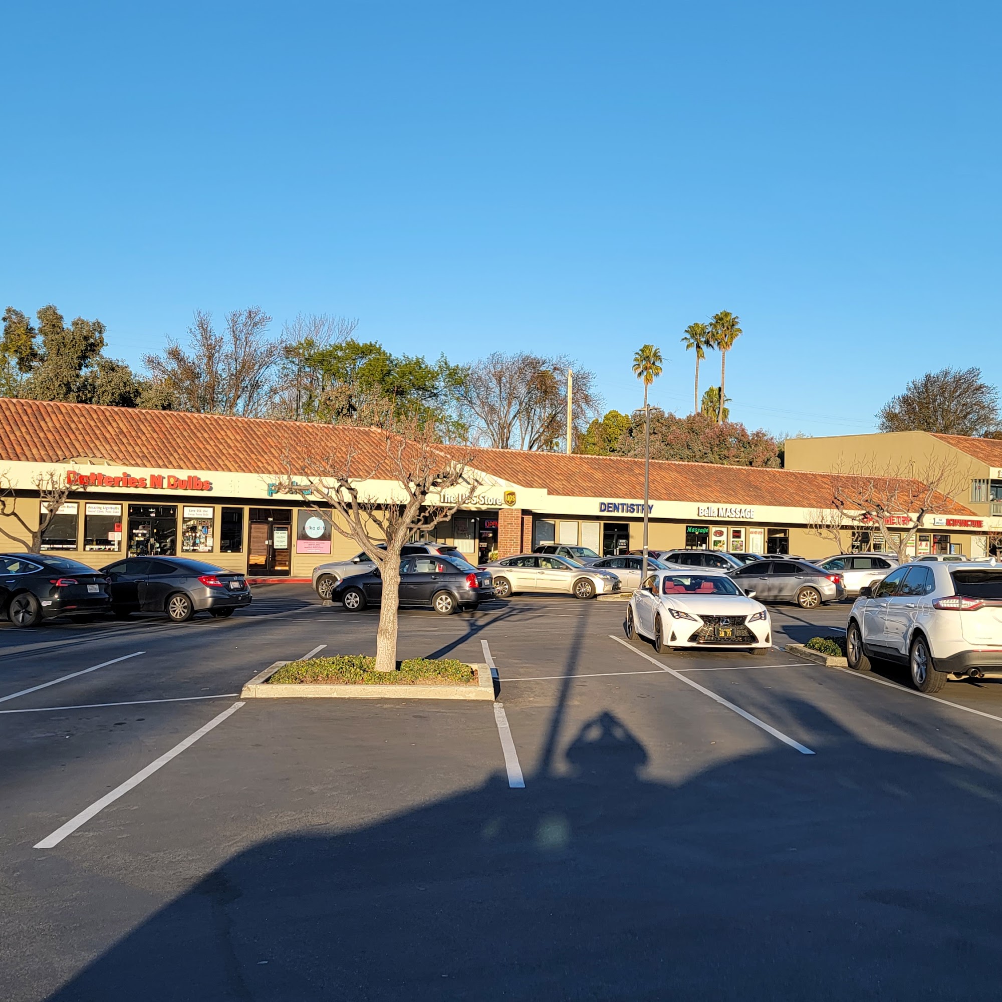 UPS Access Point location Sunnyvale