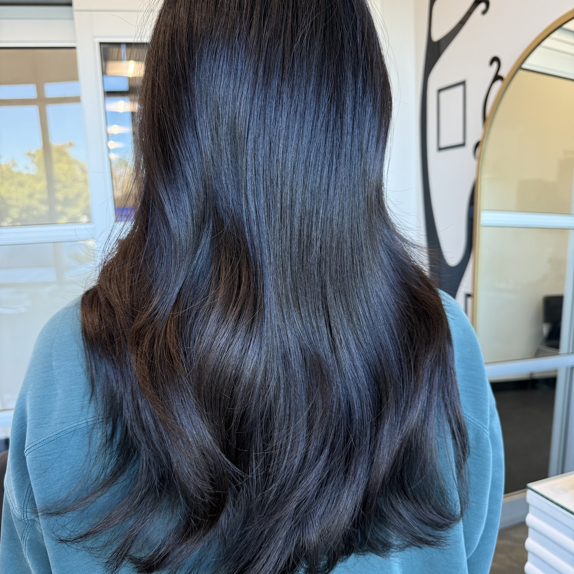 LindaLe's Hair Studio