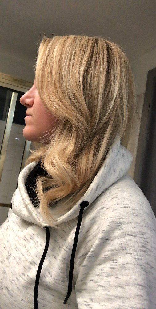 Esther's Haircutting Studio